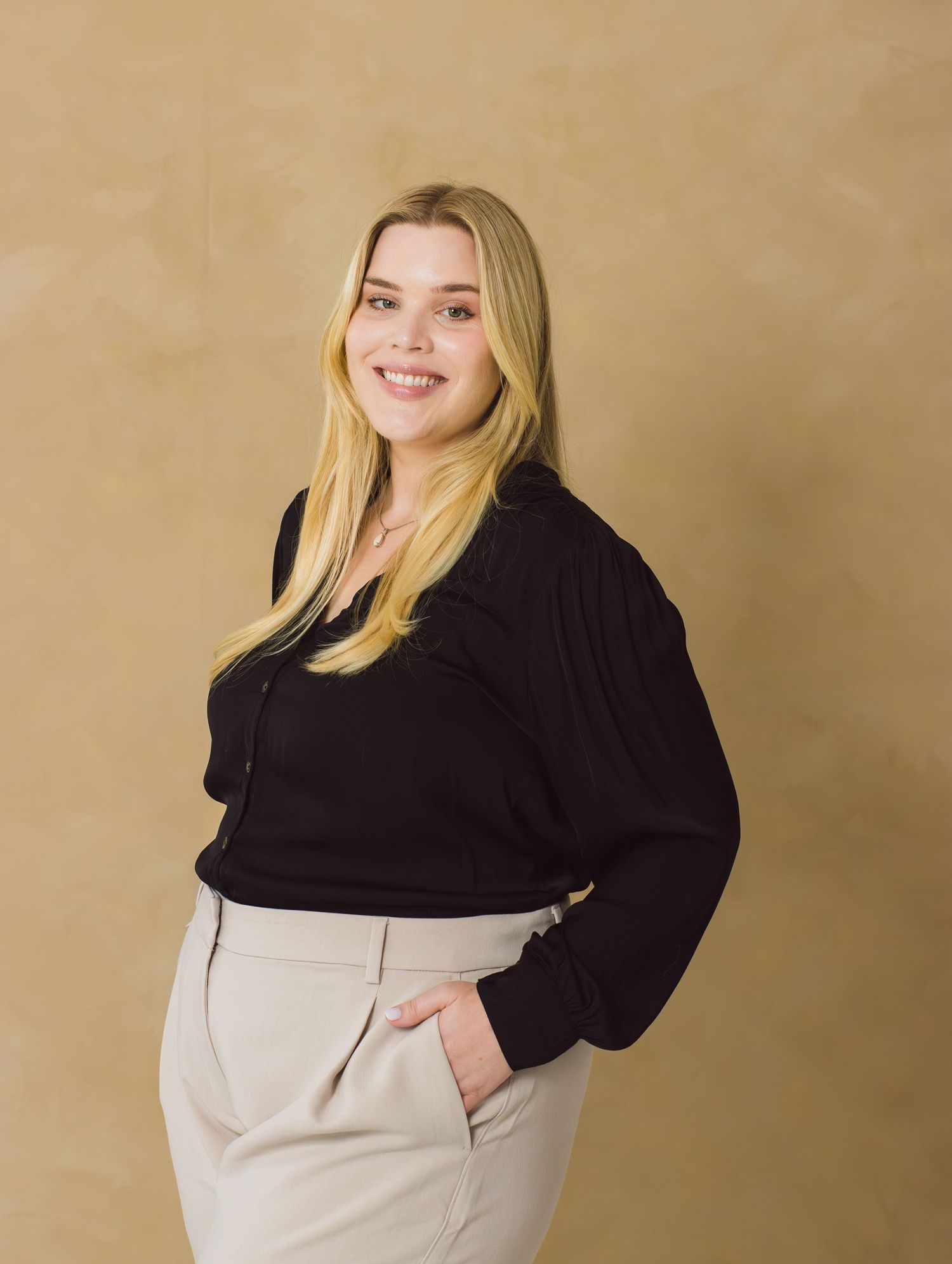 Professional headshot photography in Bartlesville Oklahoma for business owners and modern brands.