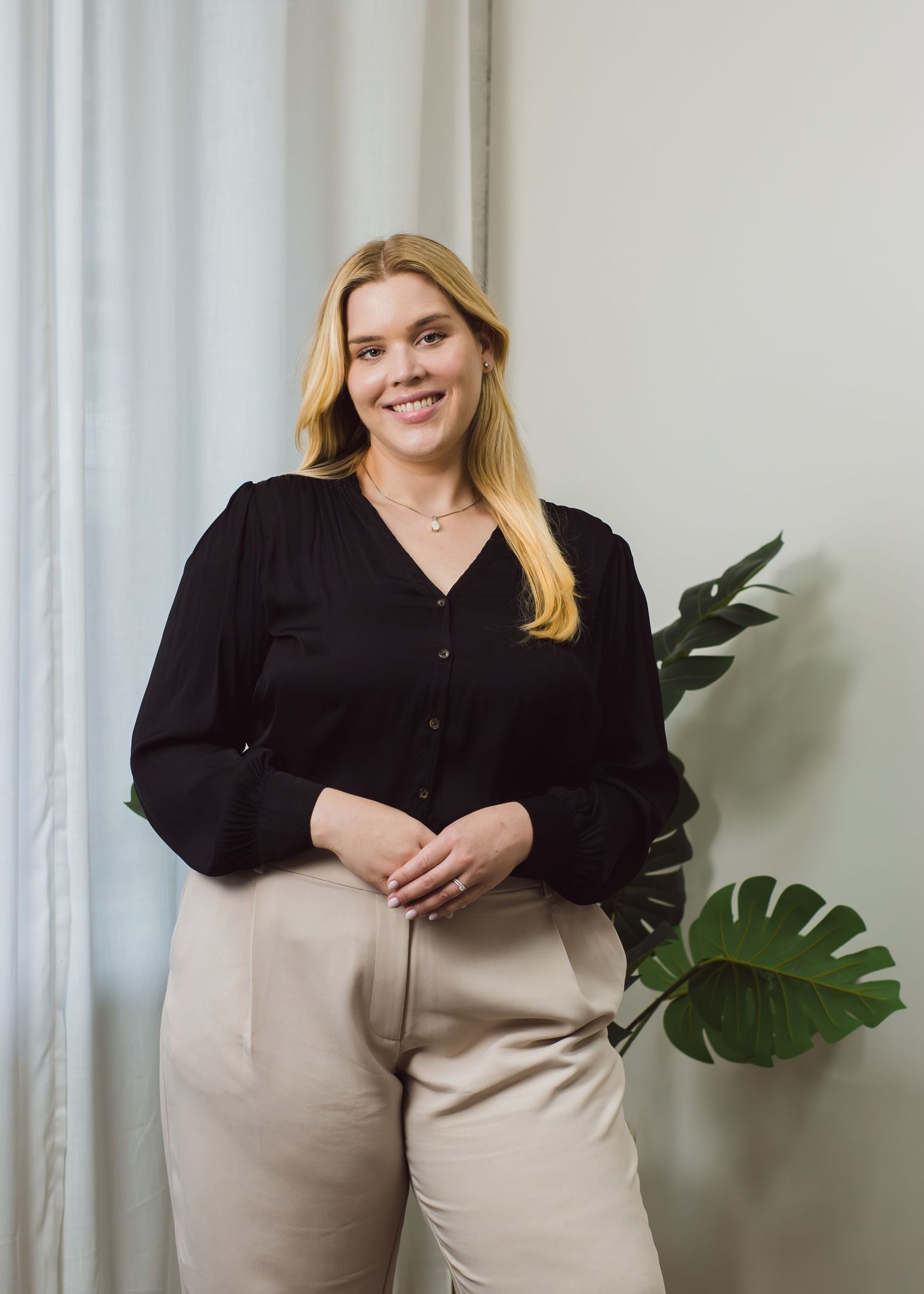 Professional headshot photography in Bartlesville Oklahoma for business owners and modern brands.