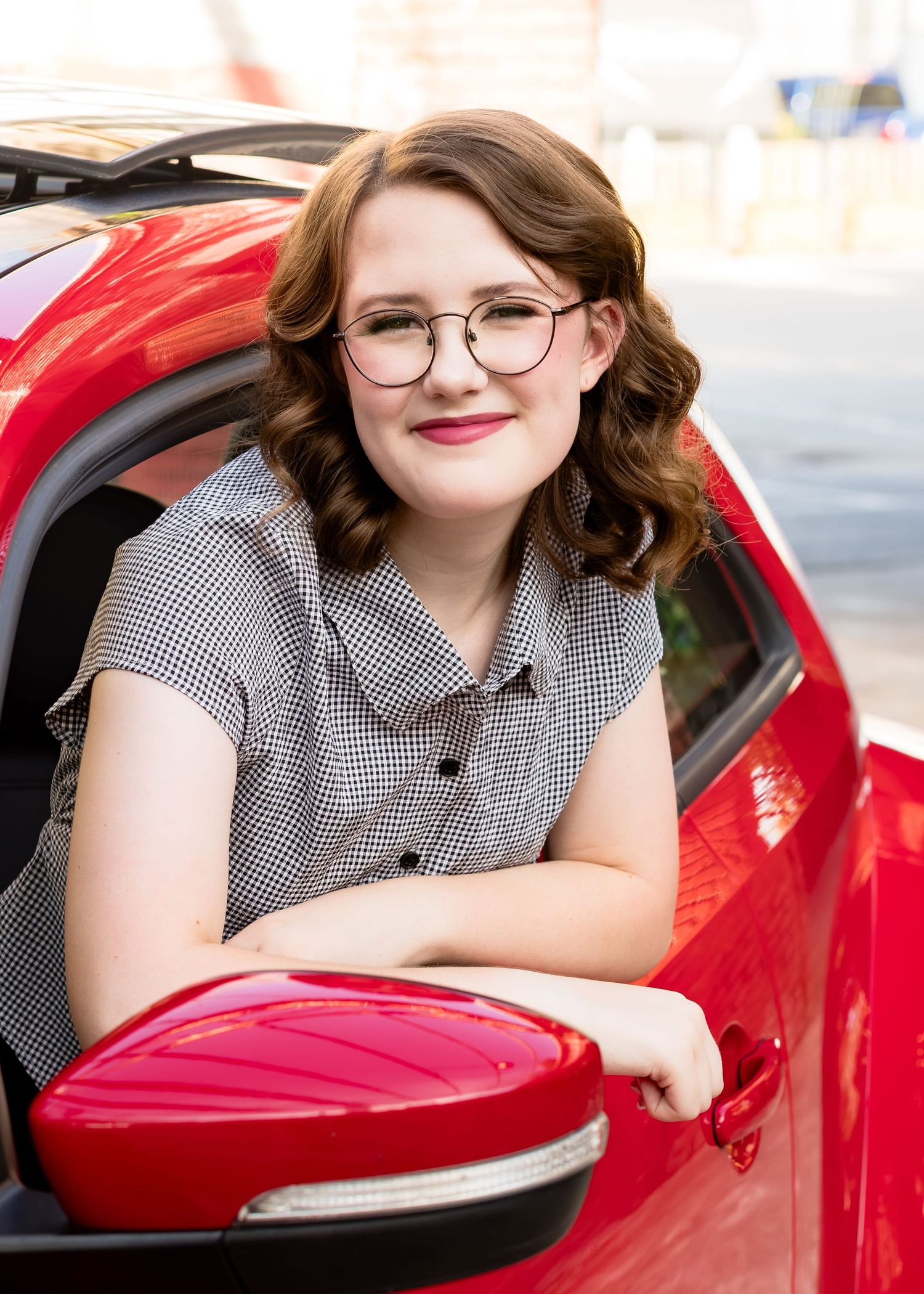 Editorial senior photography session serving Bartlesville, Owasso, and Broken Arrow Oklahoma focused on personality-filled imagery.