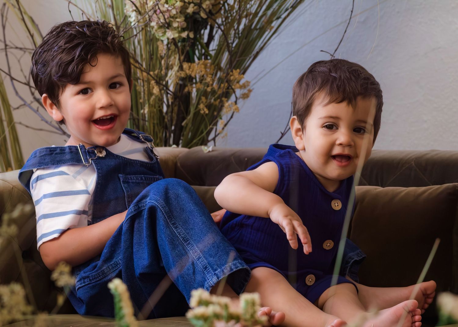 Family photography in Bartlesville Oklahoma featuring natural light and refined portrait styling.