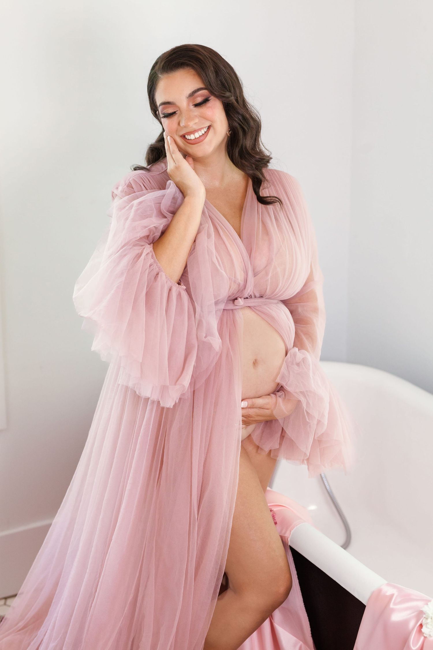 Maternity photography in Bartlesville Oklahoma featuring soft, refined portraits by Imagery by LaShawn Renee.