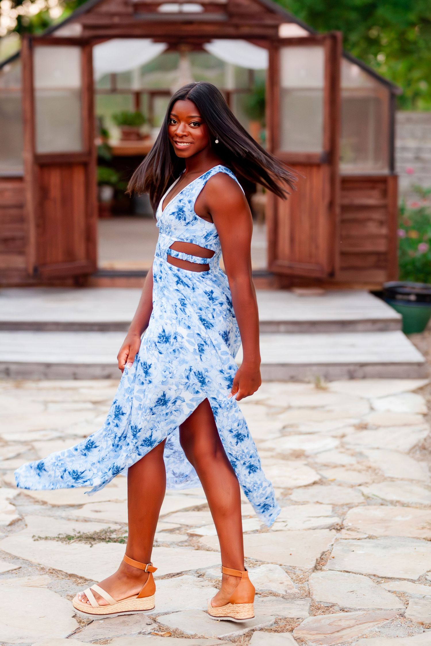 Modern senior photography in Tulsa Oklahoma with natural light and editorial styling by Imagery by LaShawn Renee.