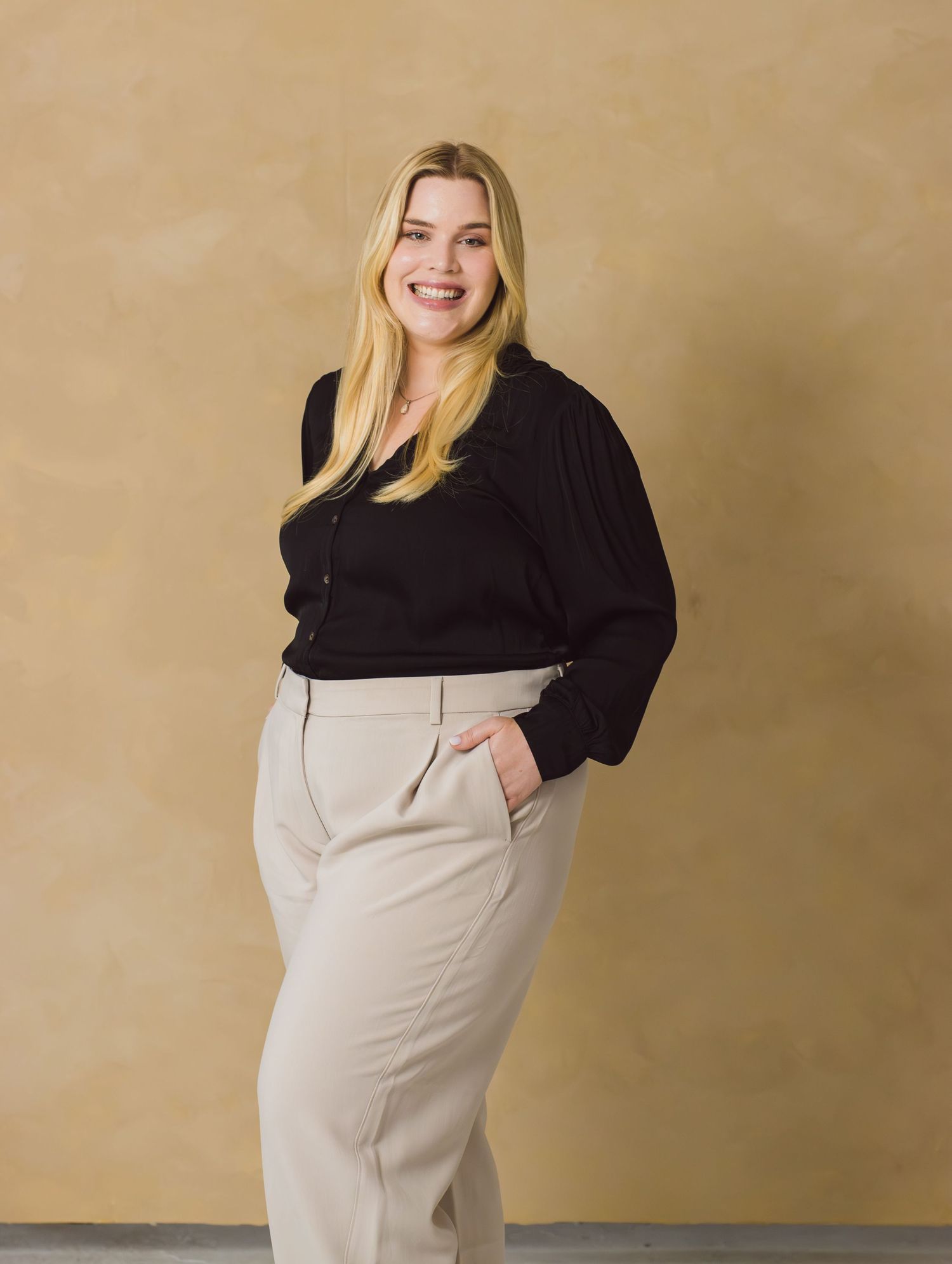 Professional headshot photography in Bartlesville Oklahoma for business owners and modern brands.