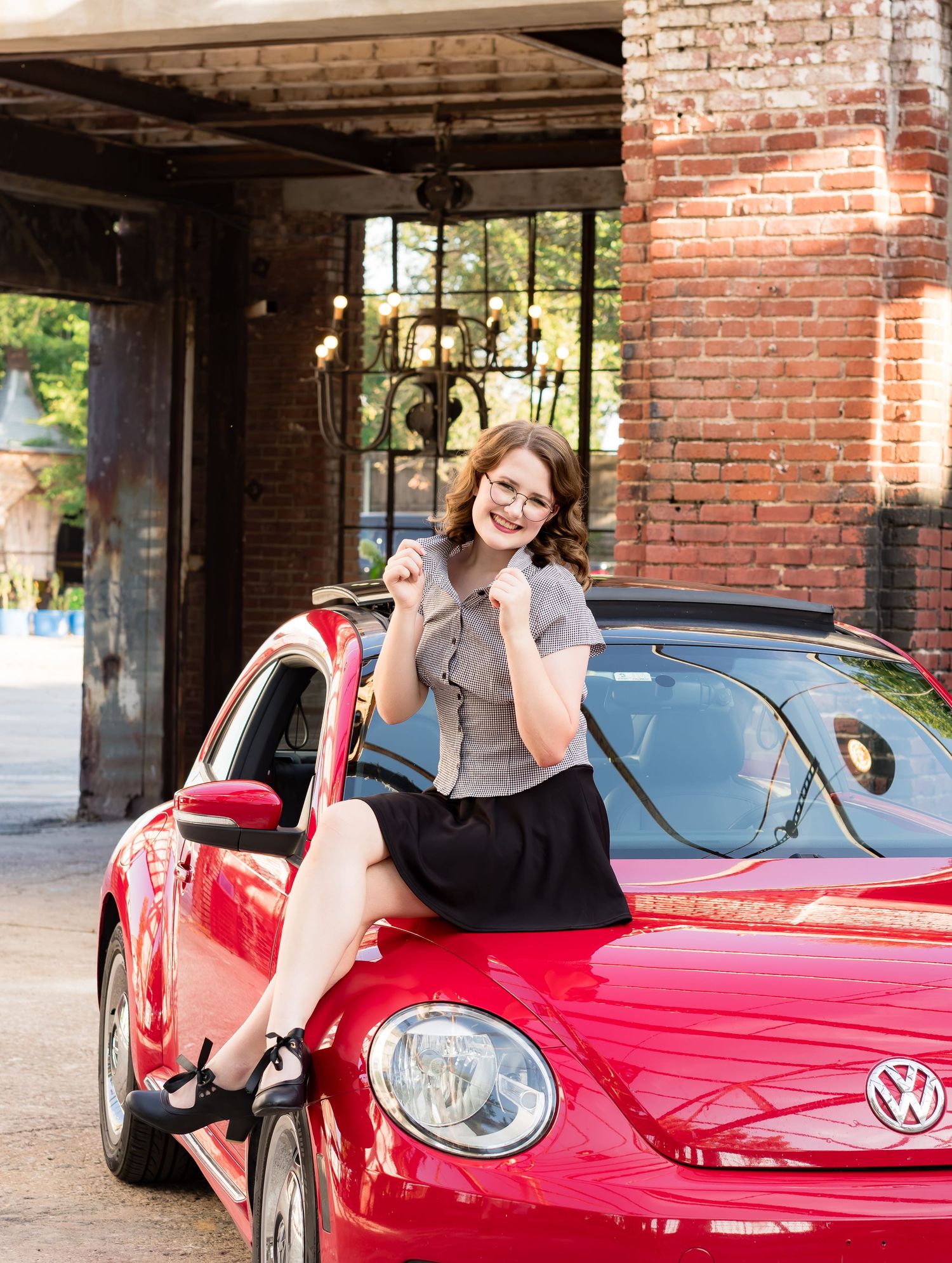 Editorial senior photography session serving Bartlesville, Owasso, and Broken Arrow Oklahoma focused on personality-filled imagery.
