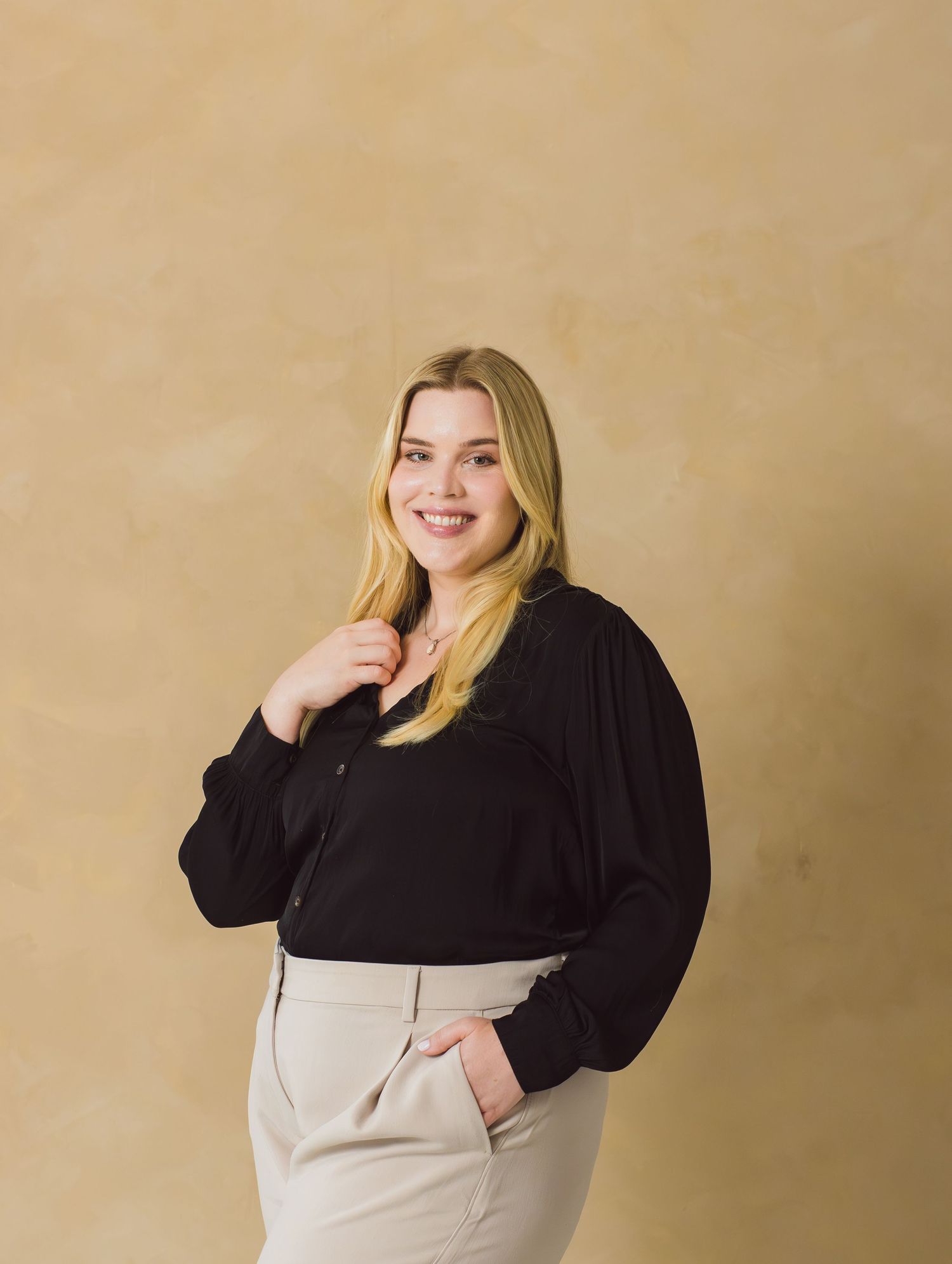 Professional headshot photography in Bartlesville Oklahoma for business owners and modern brands.