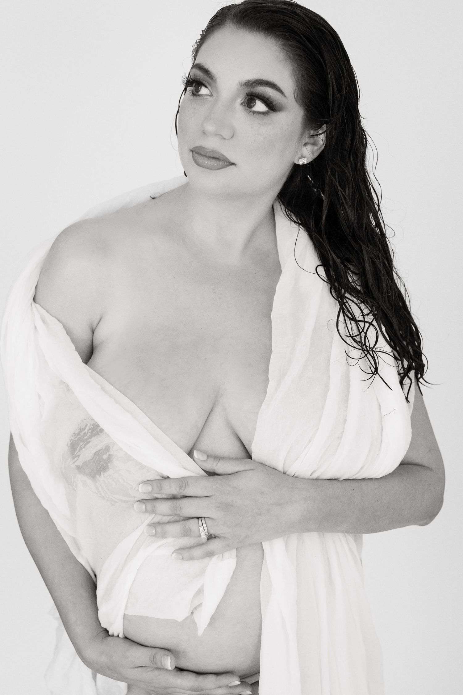 Maternity photography in Bartlesville Oklahoma featuring soft, refined portraits by Imagery by LaShawn Renee.