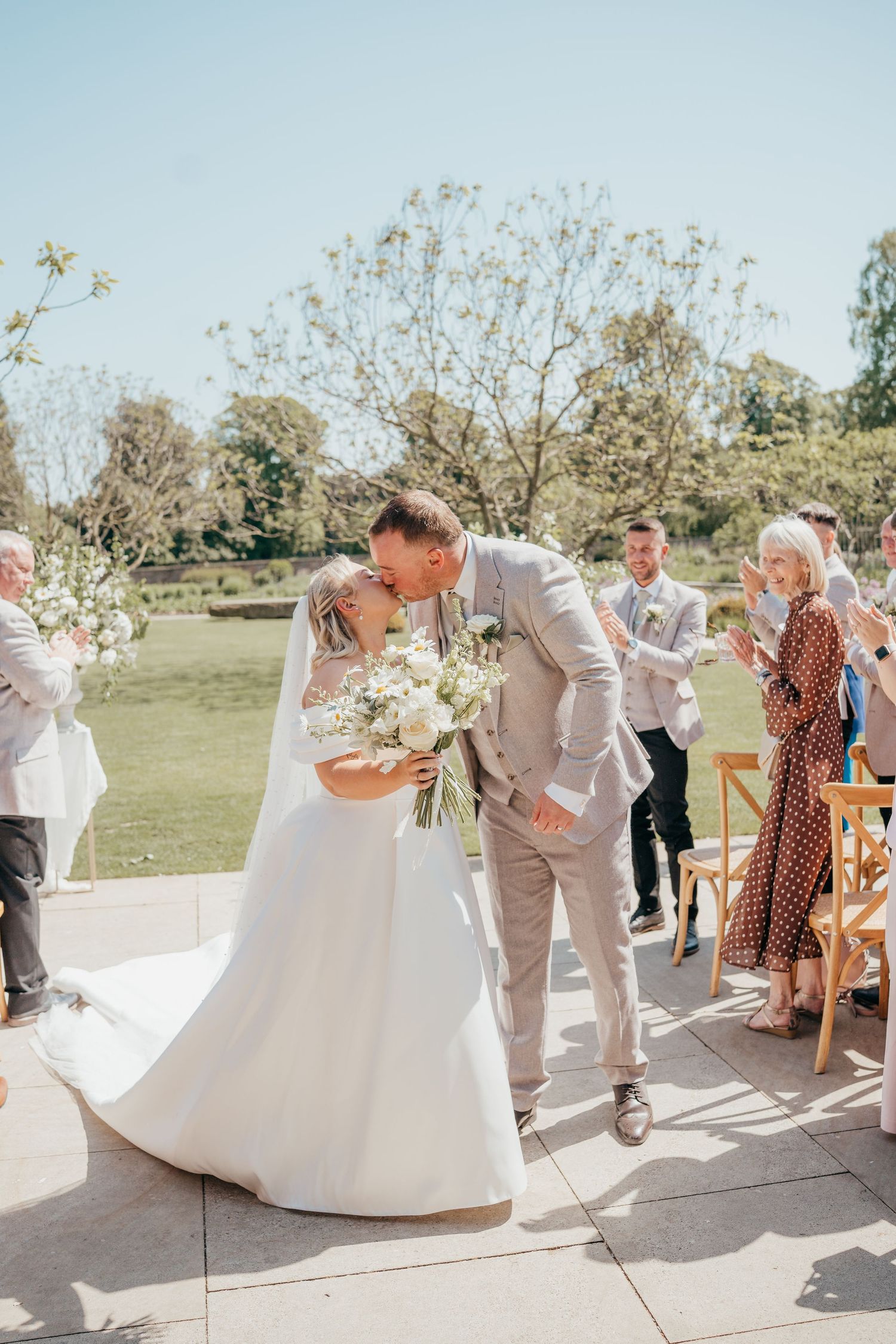 Outside ceremony at middleton lodge