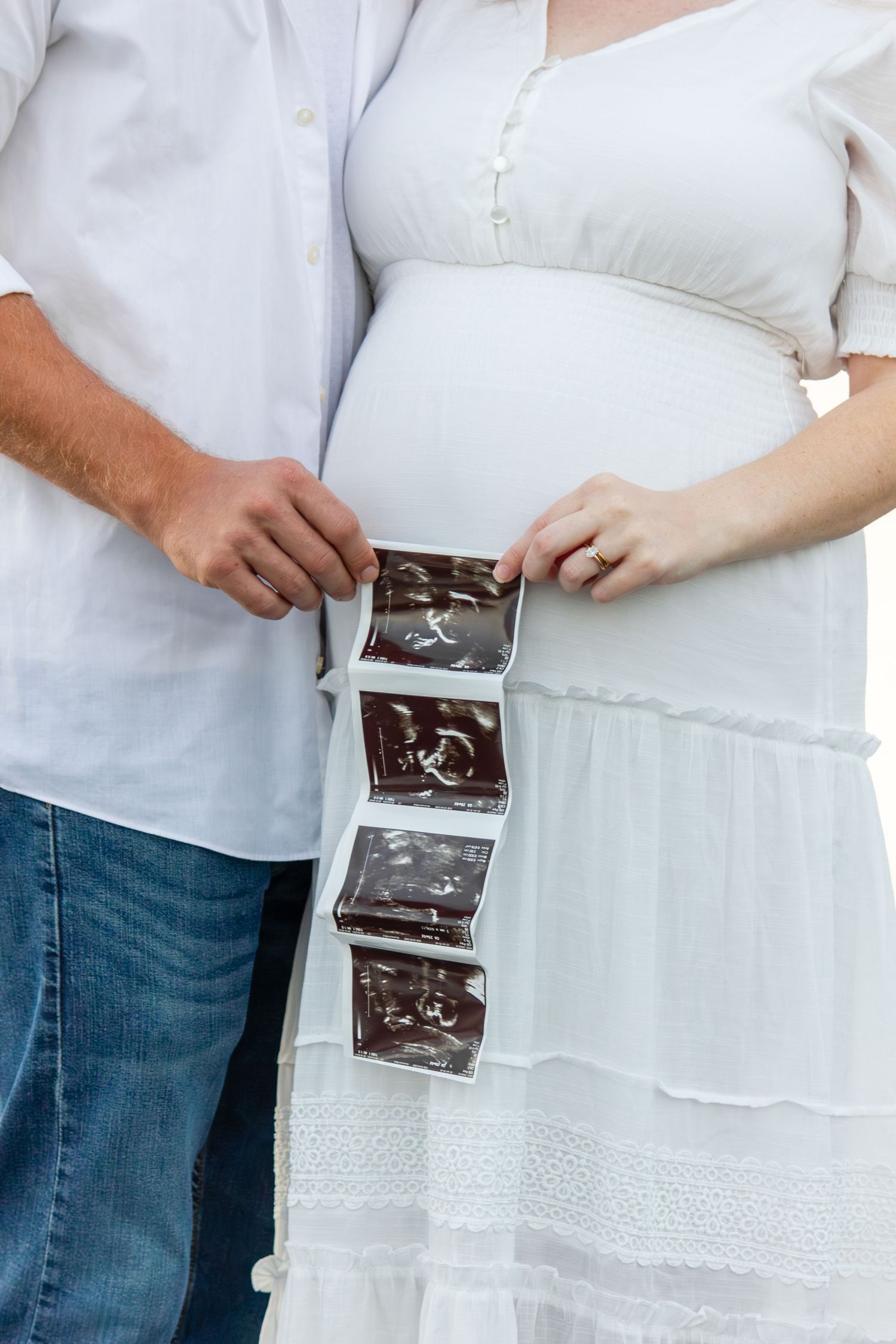 timeless maternity photography