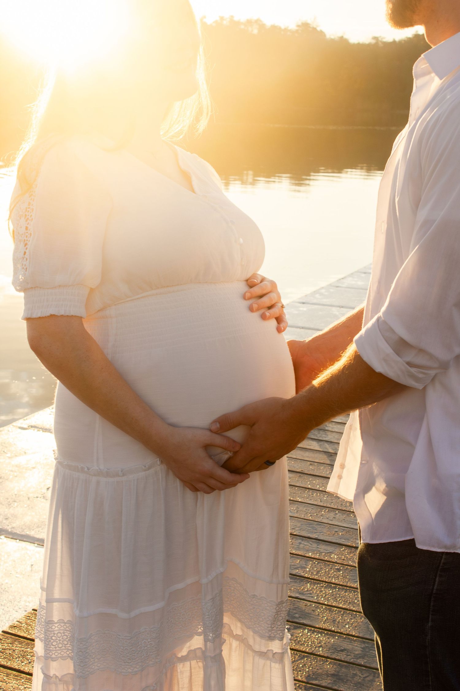 timeless maternity photography, sunset, golden hour