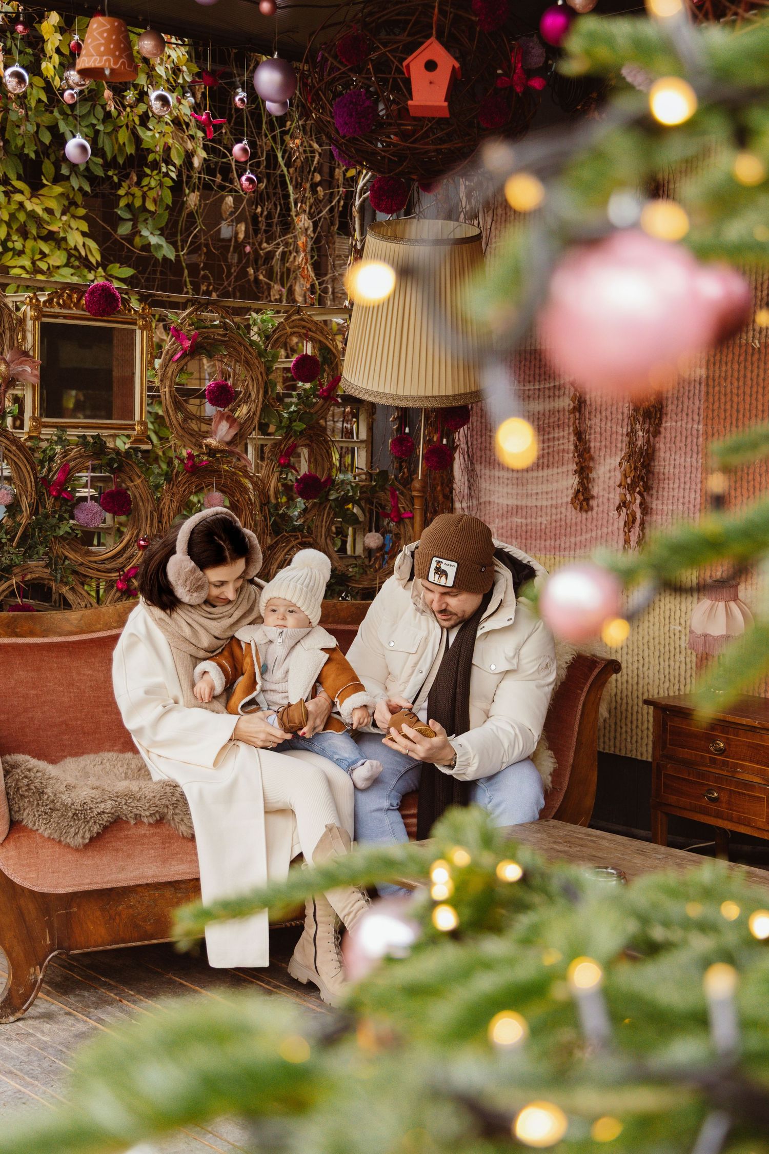 Christmast mini photoshoot of lovely family.