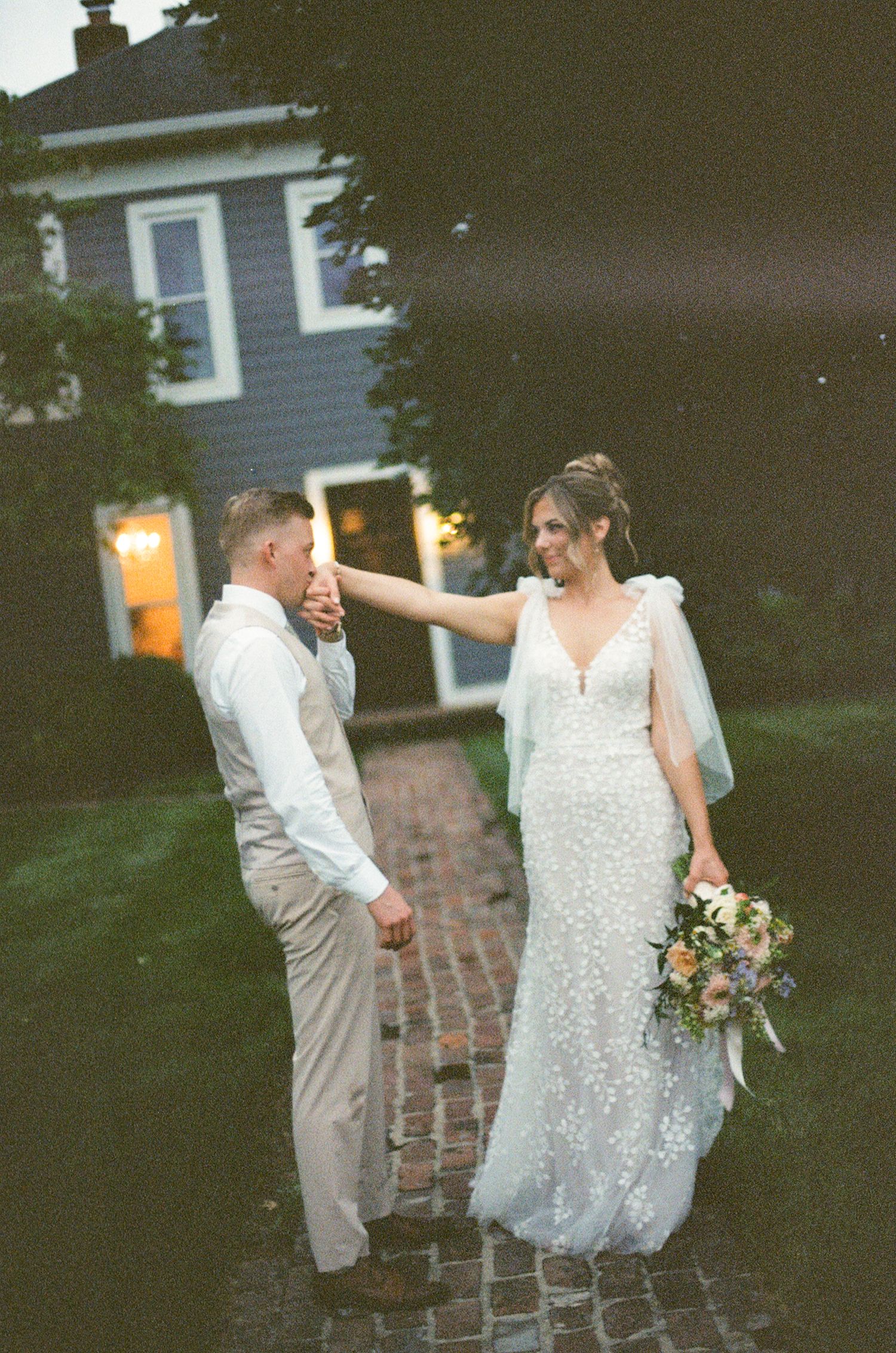 35mm film wedding photographer east tennessee
