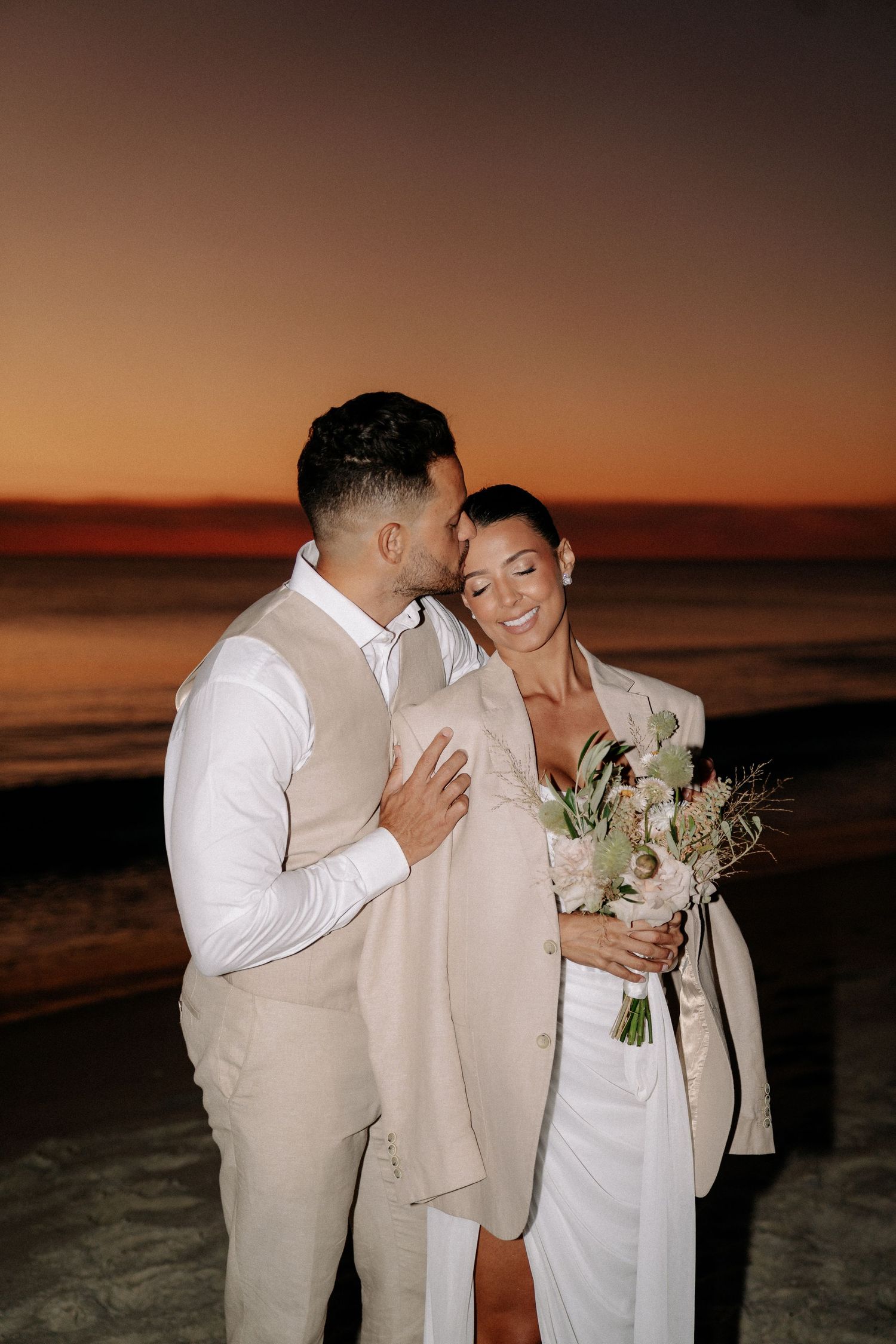 Wedding photographer, beach weddings in Perth WA