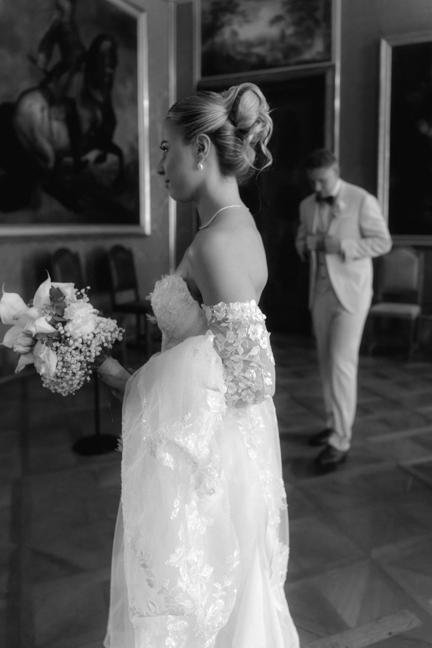 A series of black and white photos showing a bride in a detailed lace wedding gown from different angles. Schloss Ludwigsburg