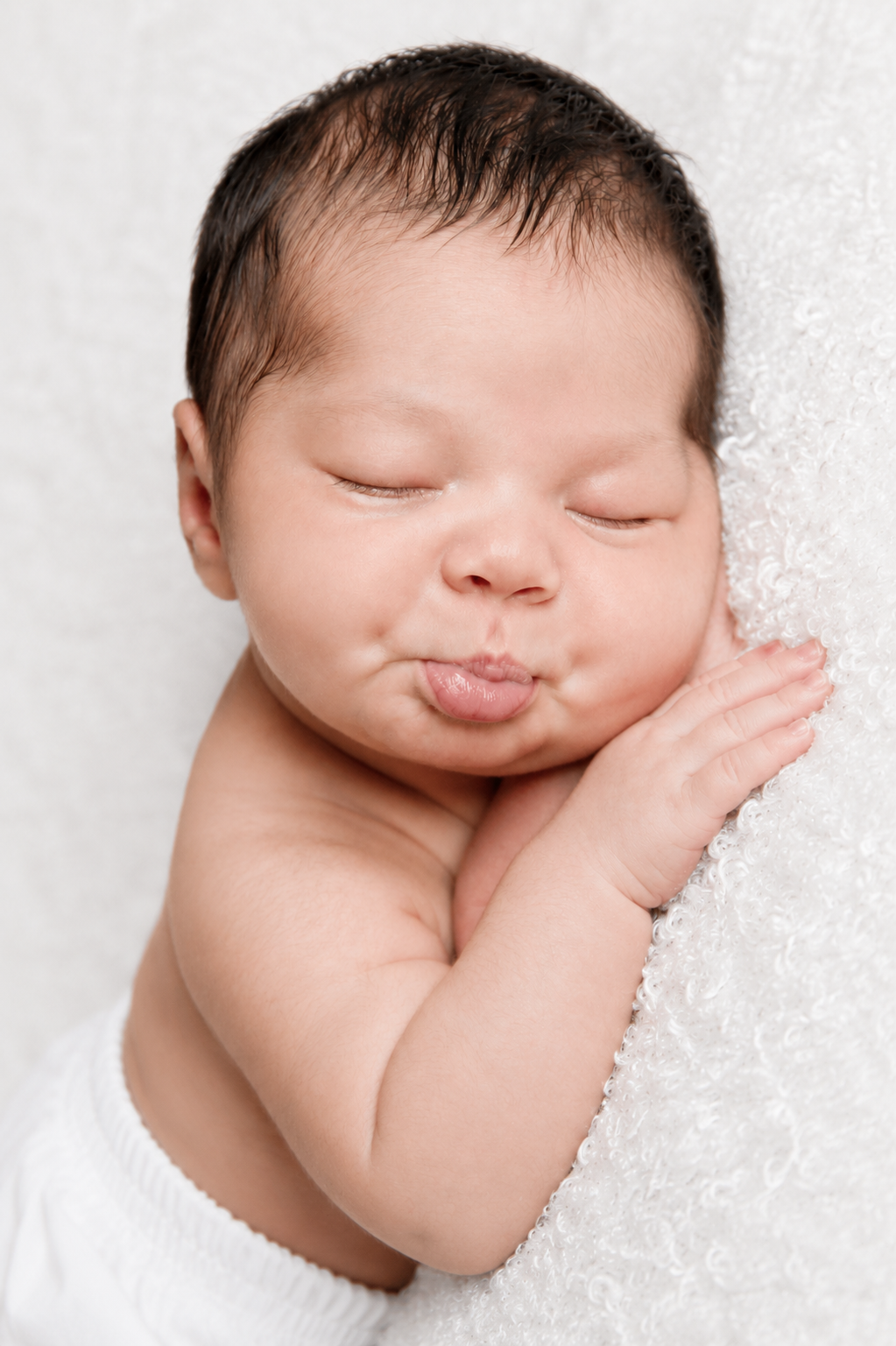 Welcome to Wonderfully Made: Maternity & Baby Photographer, where motherhood is celebrated and every child is cherished as the precious gift
