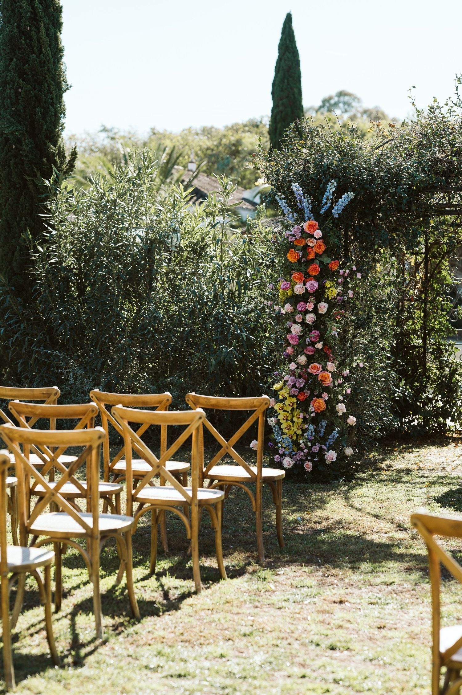 Colourful flowers at Finca Monasterio setup