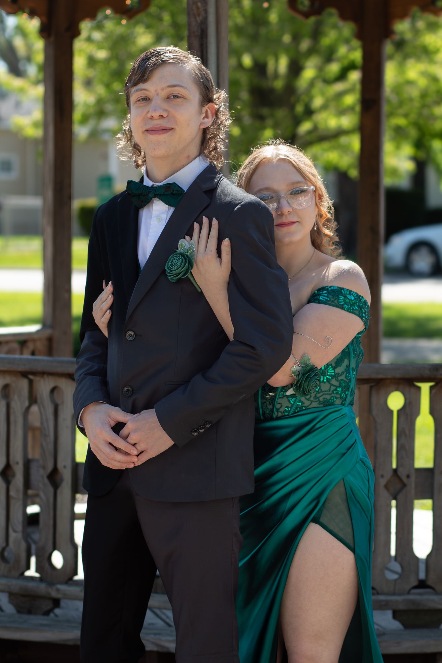 High school prom photoshoot