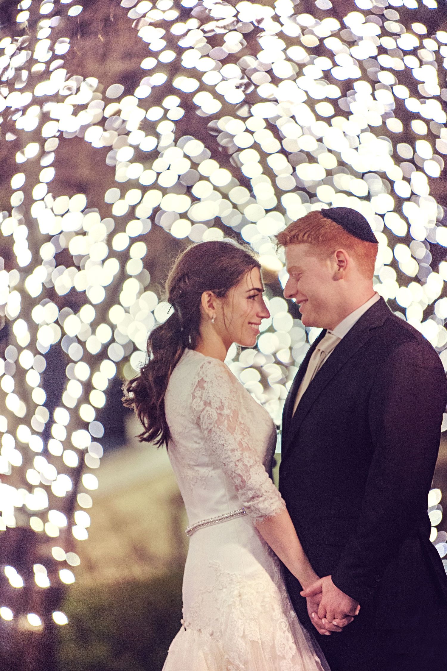 Natural wedding couple portrait by Houston wedding photographer Masha Glebova