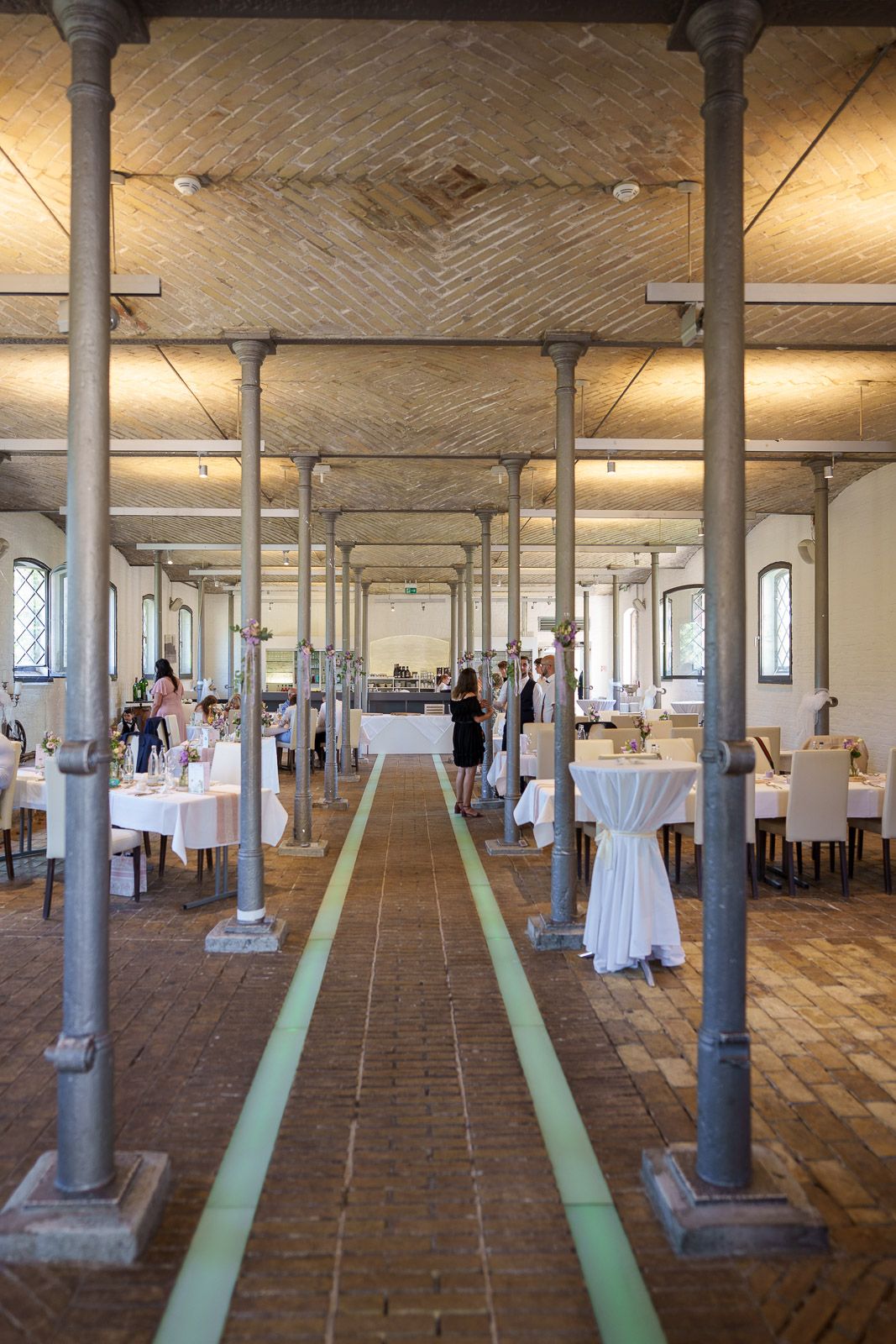 Hochzeitslocation Obenschall mit stilvollem und modernem Ambiente