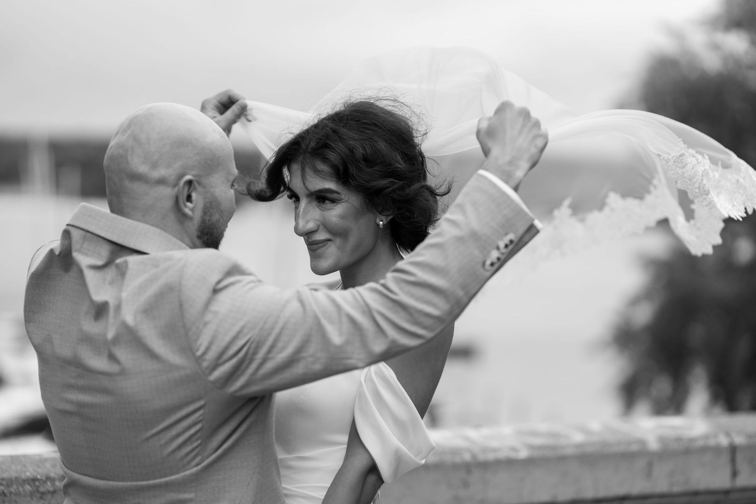 Hochzeitsfotograf Berlin Authentische Hochzeitsfotos in Berlin Freie Trauung Haus Sanssoucci Wannsee