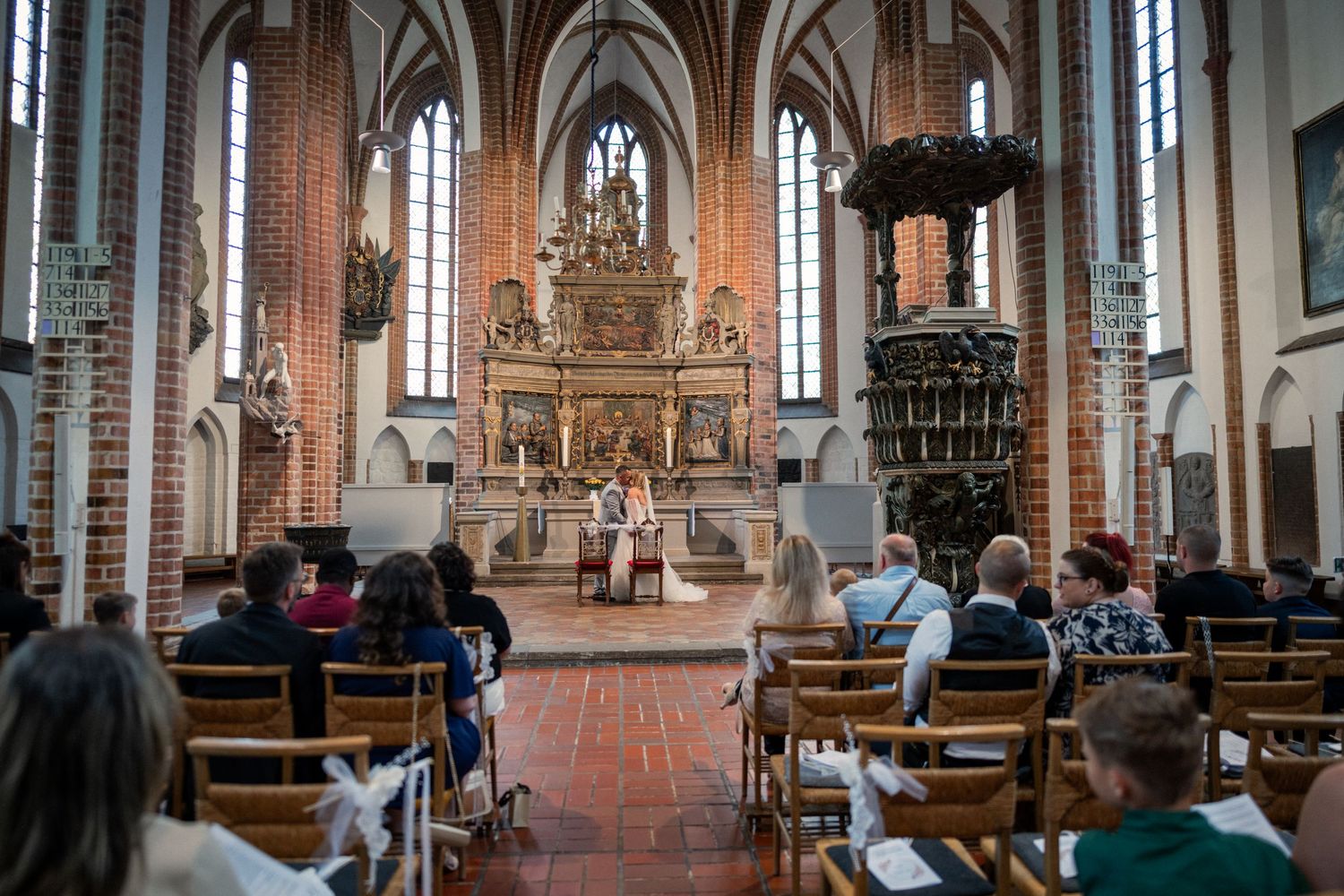 Hochzeit in der St. Nikolai Kirche Spandau fotografiert