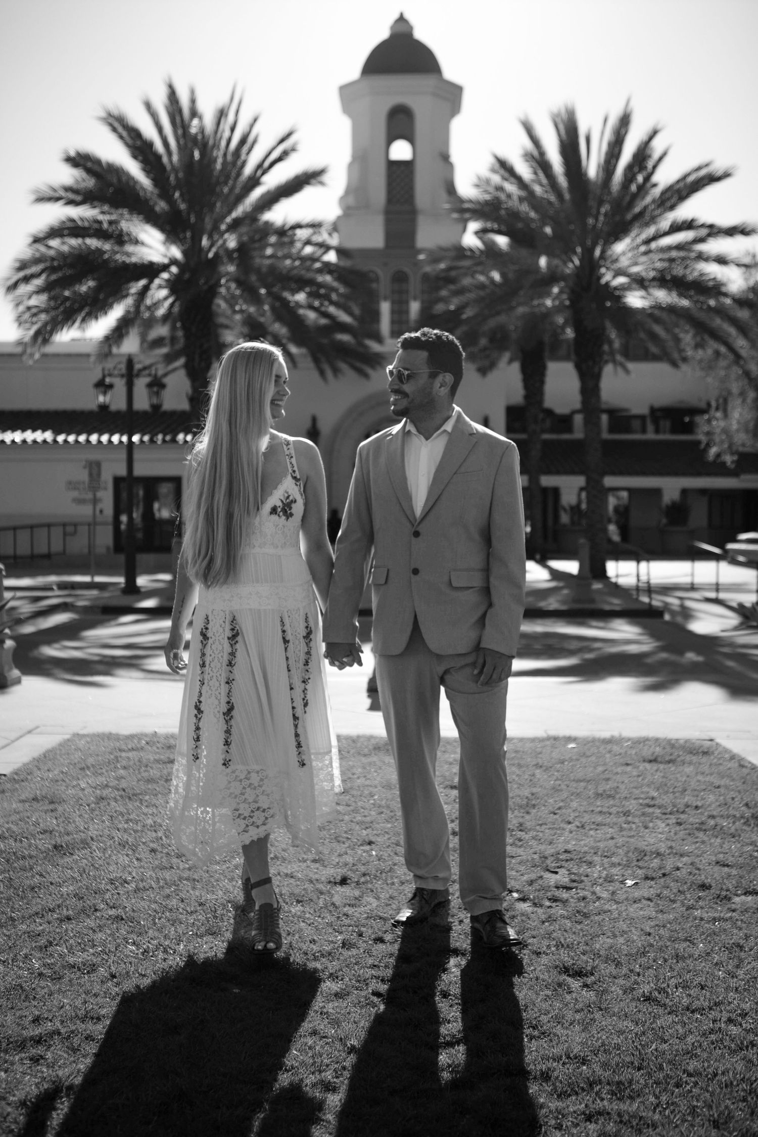 Couple eloping on Laguna Beach Courthouse