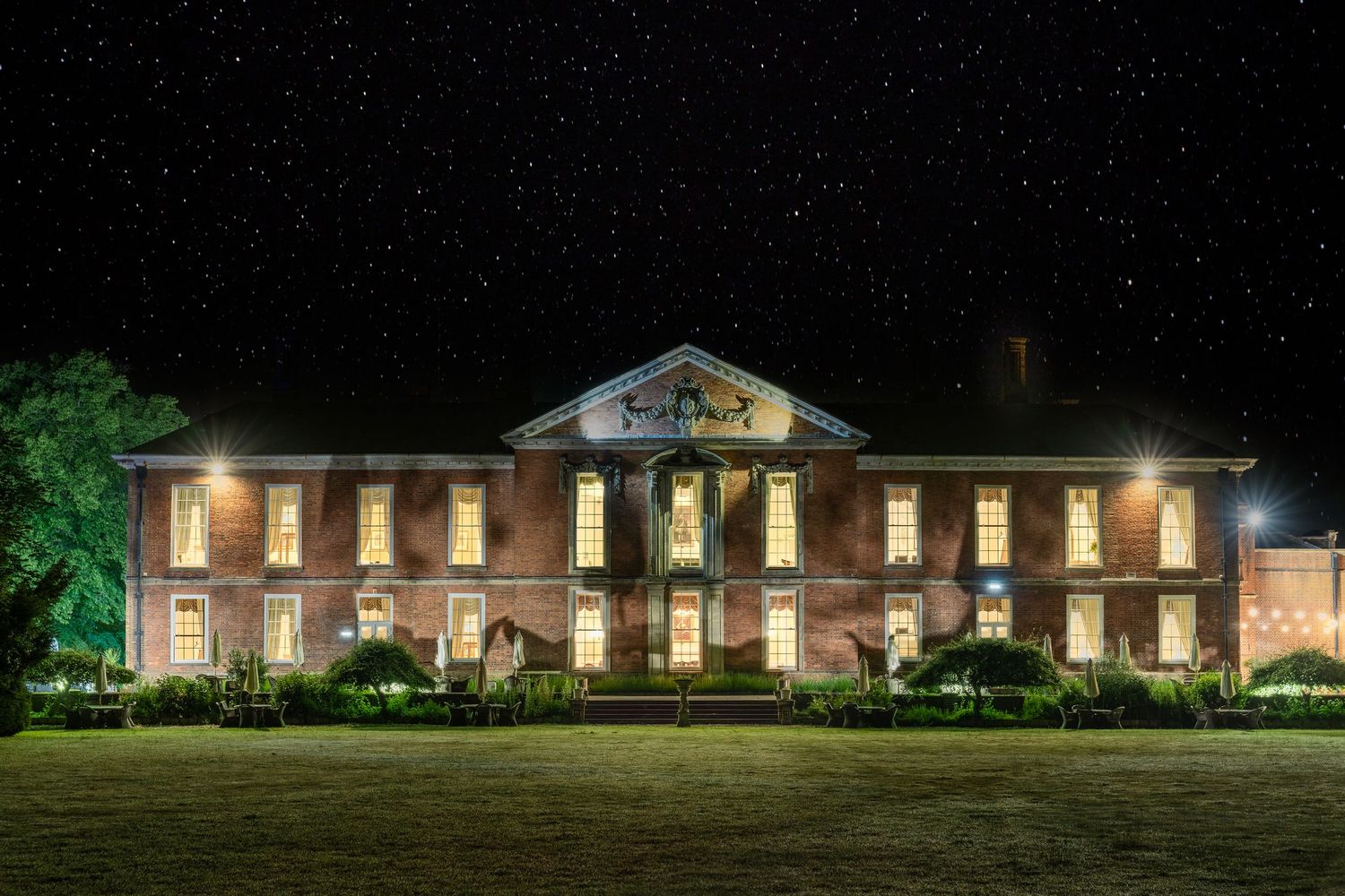 bosworth hall exterior at night hotel