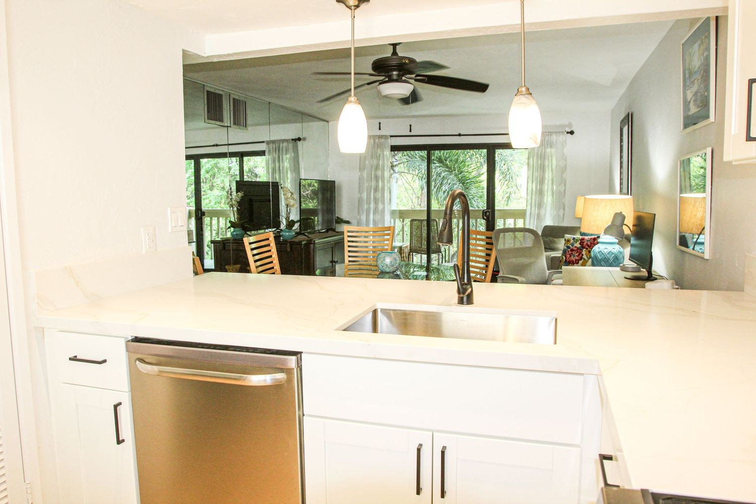small  kitchen in Airbnb home on Big Island Hawaii