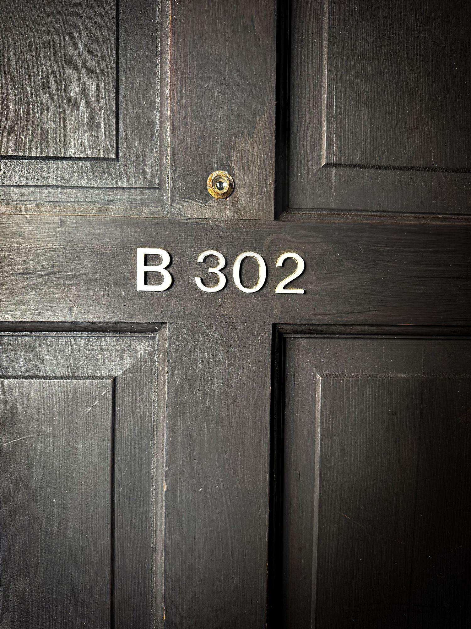 Front Door - Exterior entrance of Airbnb property in Kona Hawaii
