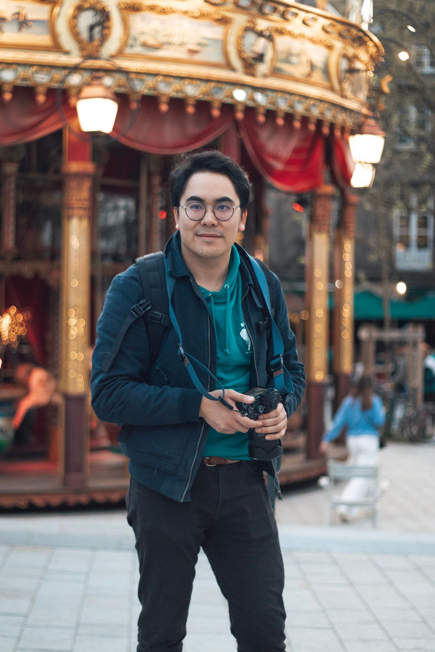 portrait photo avec canon devant carrousel à rennes
