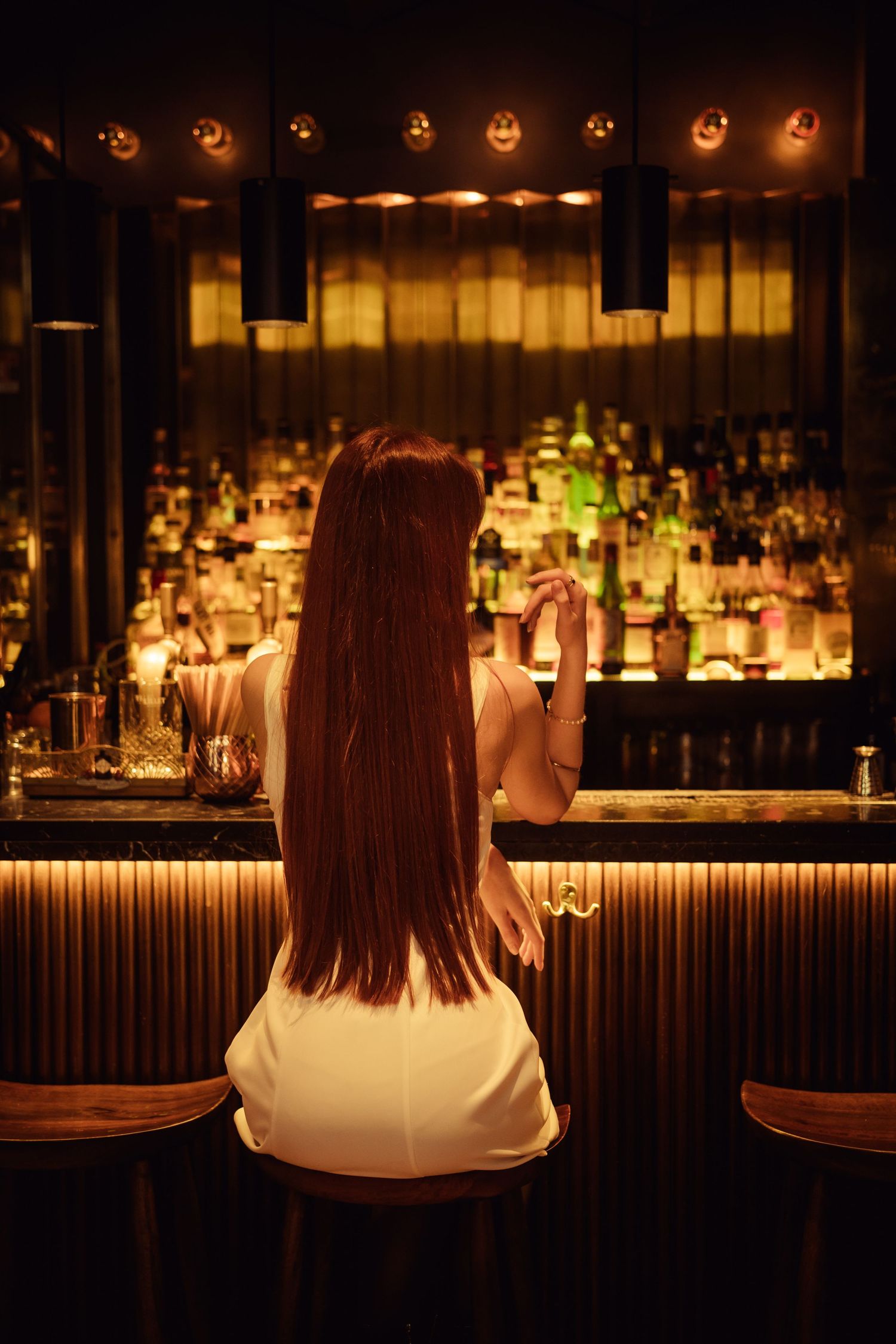 portait dans un bar ambiance nuit et film