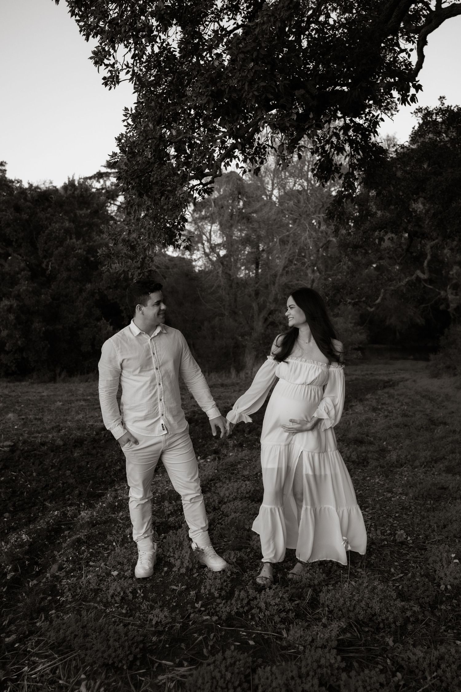 Lisbon Maternity Photographer, Natural Maternity Photoshoot, Couple Photoshoot, Outdoor Maternity Session in Lisbon