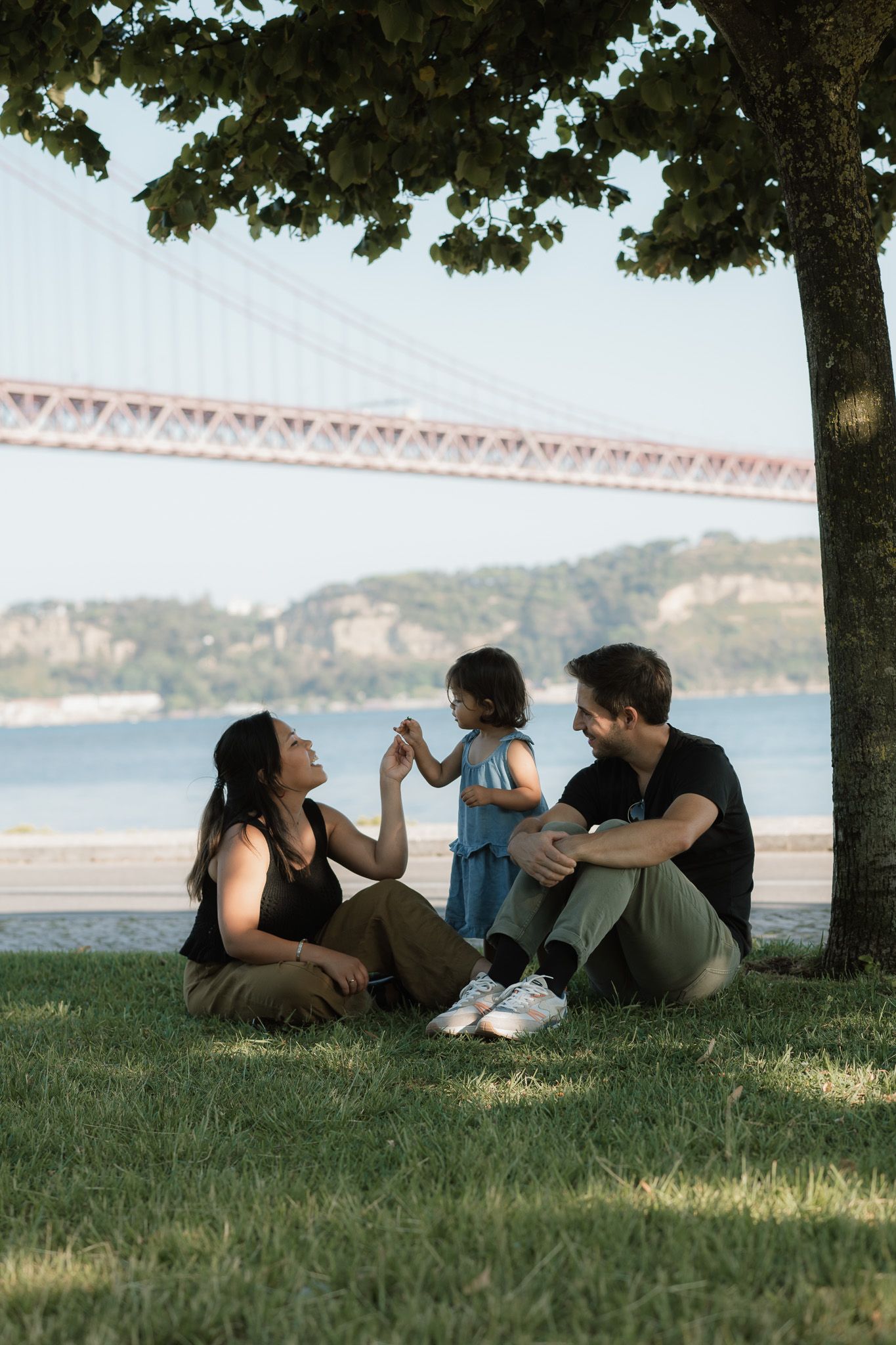 Lisbon Family Photographer, Bridge, River