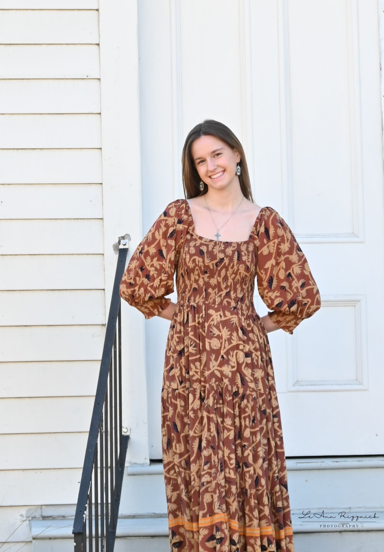 All dressed up and ready to paint the town! - Senior Portrait Session