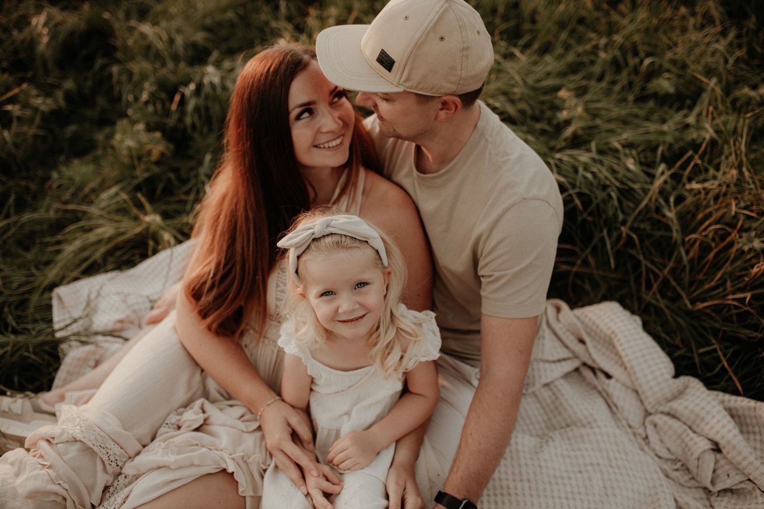 Zarte Familienmomente im Raum Rödental – natürliche Familienfotografi