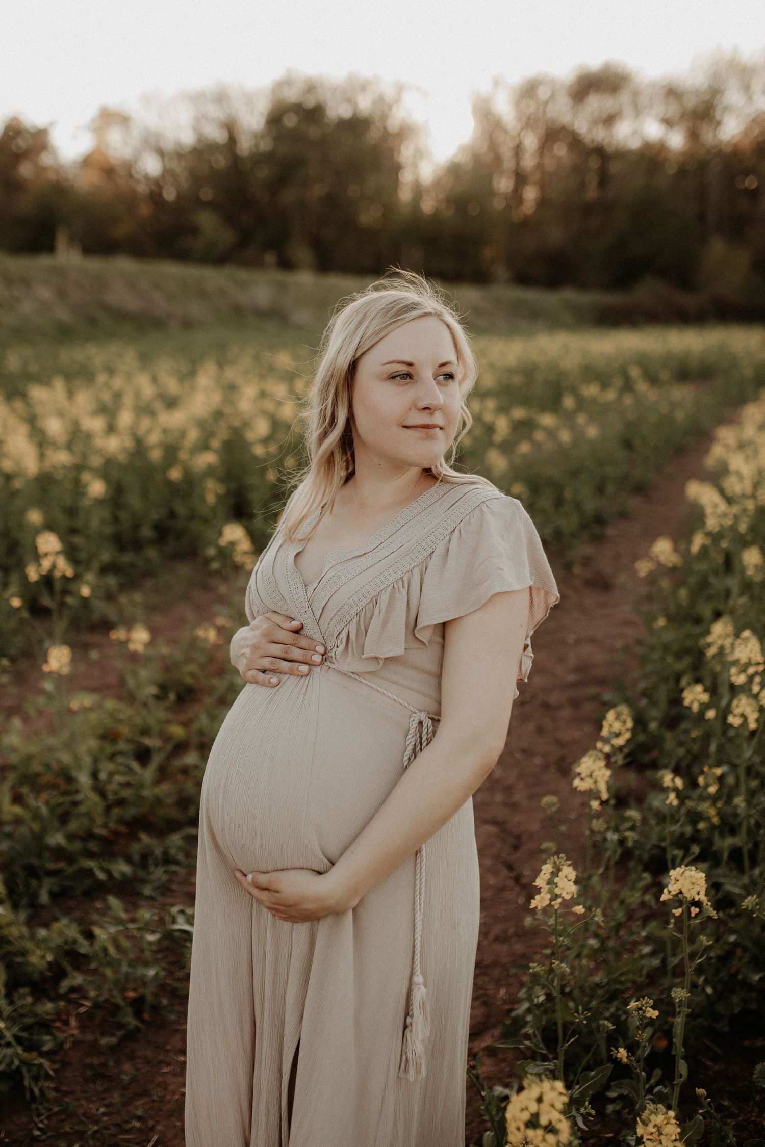 Babybauch- und Schwangerschaftsshooting in Ebern, Haßfurth, Bad Königsofen und Umgebung – emotionale Schwangerschaftsfotos