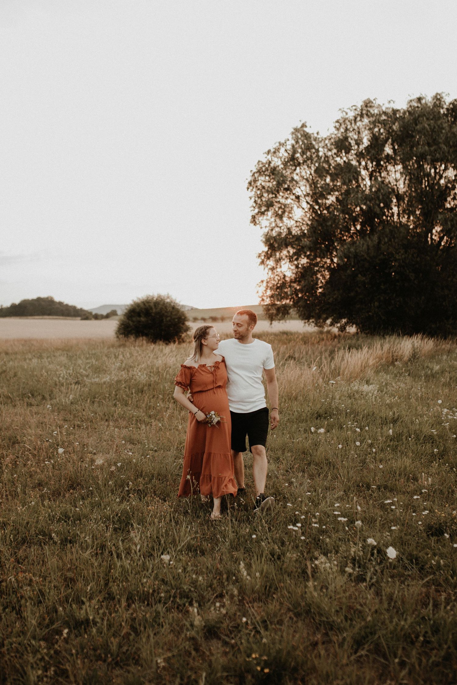 Babybauchfotografie in Meiningen – emotionale Schwangerschaftsbilder aus Südthüringen