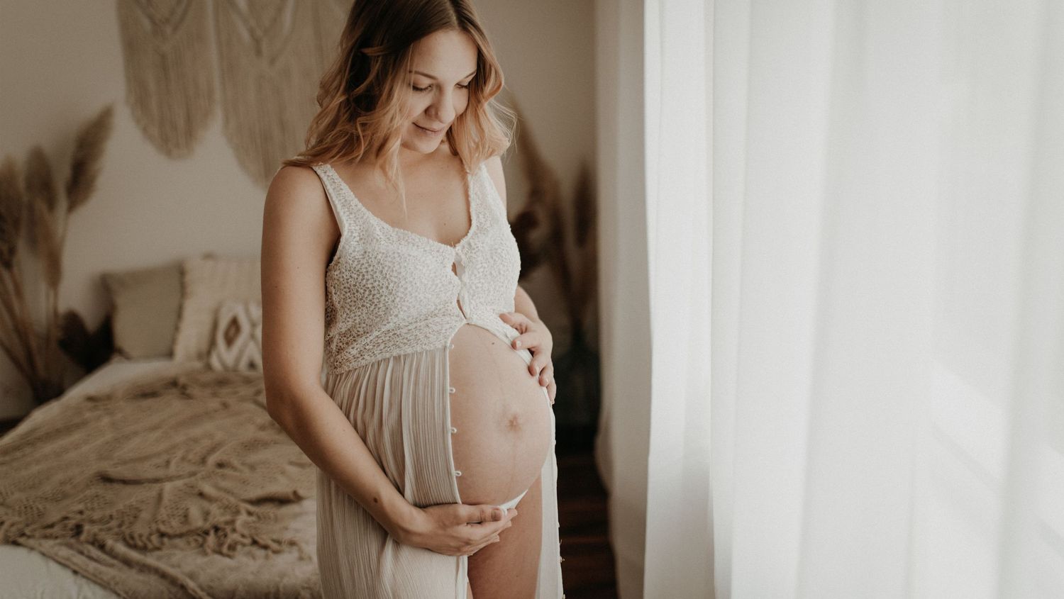Professionelle Babybauch- und Schwangerschaftsfotografie in Römhild, Hildburghausen, Eisfeld und Coburg und Umgebung.