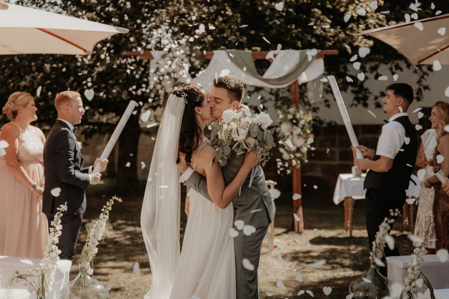 Heiraten in Thüringen, Hochzeitslocation Thüringen, Bayern, Coburg, Maroldsweisach, Suhl, Schleusingen, Ebern, Hochzeitsfotograf, Immergrün