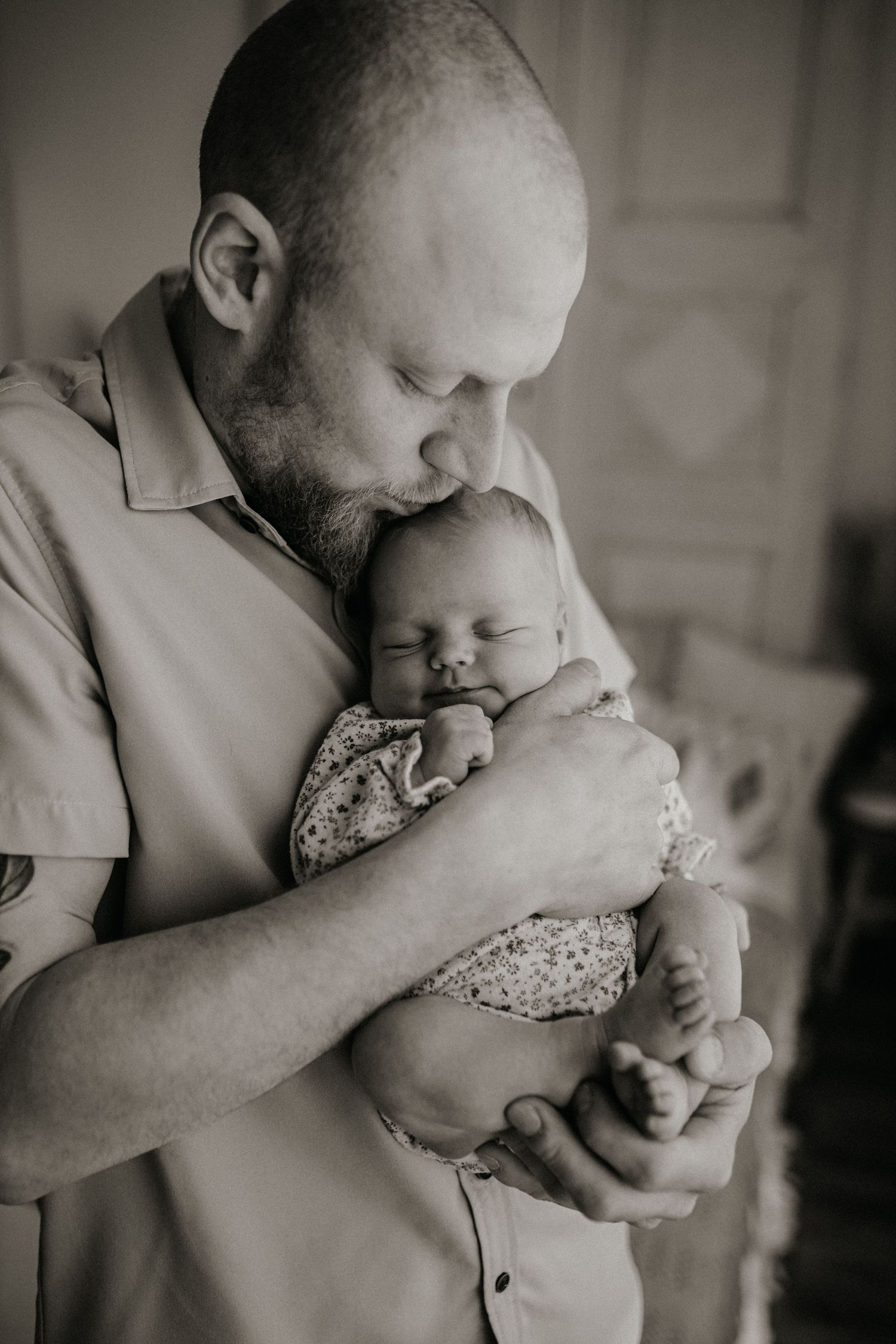 Babyaufnahmen im Studio für Schönbrunn, Themar und Jüchsen – klare Neugeborenenfotografie.