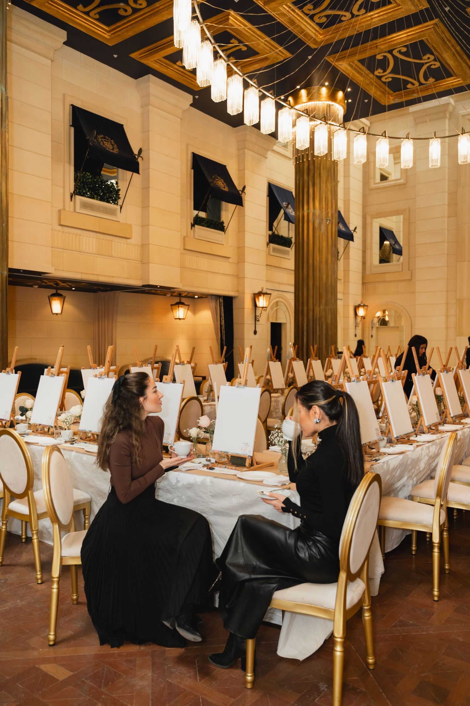 Document your event with stunning photography that captures every moment—perfect for corporate, social, or creative experiences