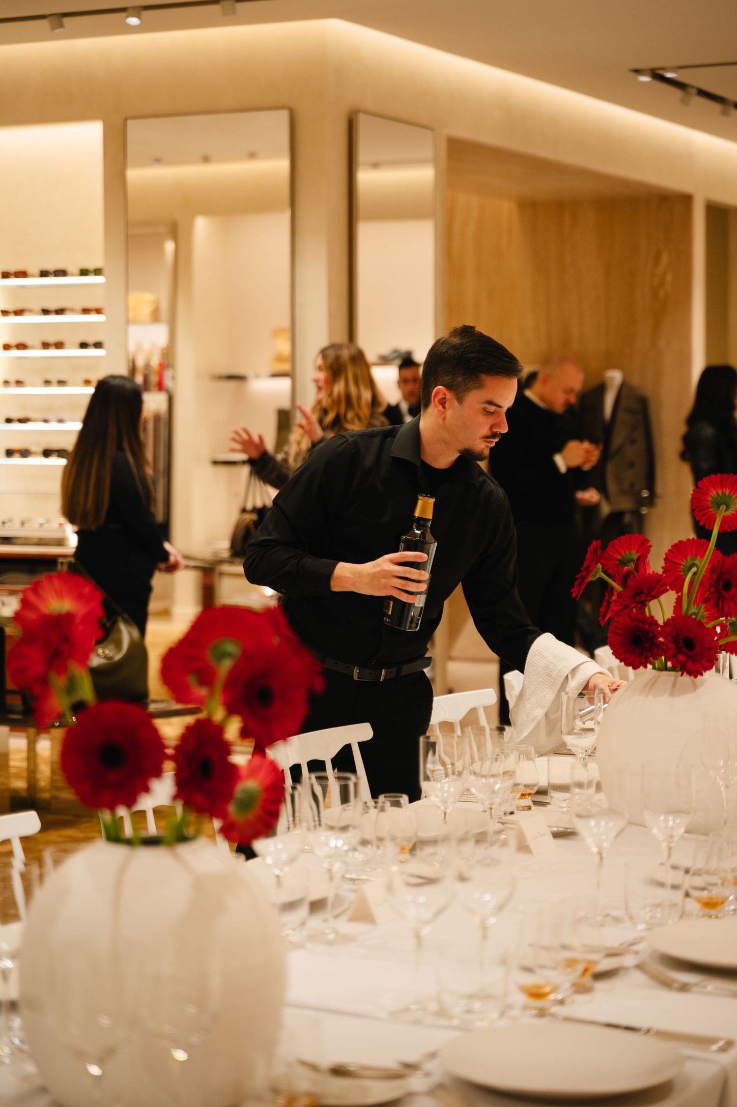 Document your luxury event with stunning photography that captures every moment—perfect for corporate, social, or creative experiences