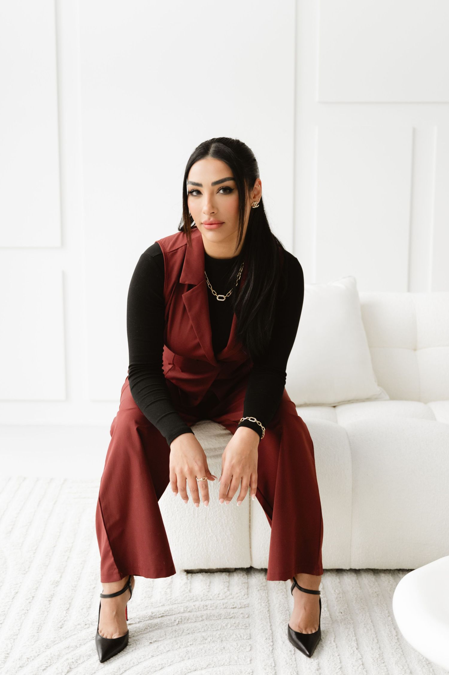 Elevate your woman-owned beauty, laser, real estate, or skincare brand with ISA Visuals' expert branding photography
