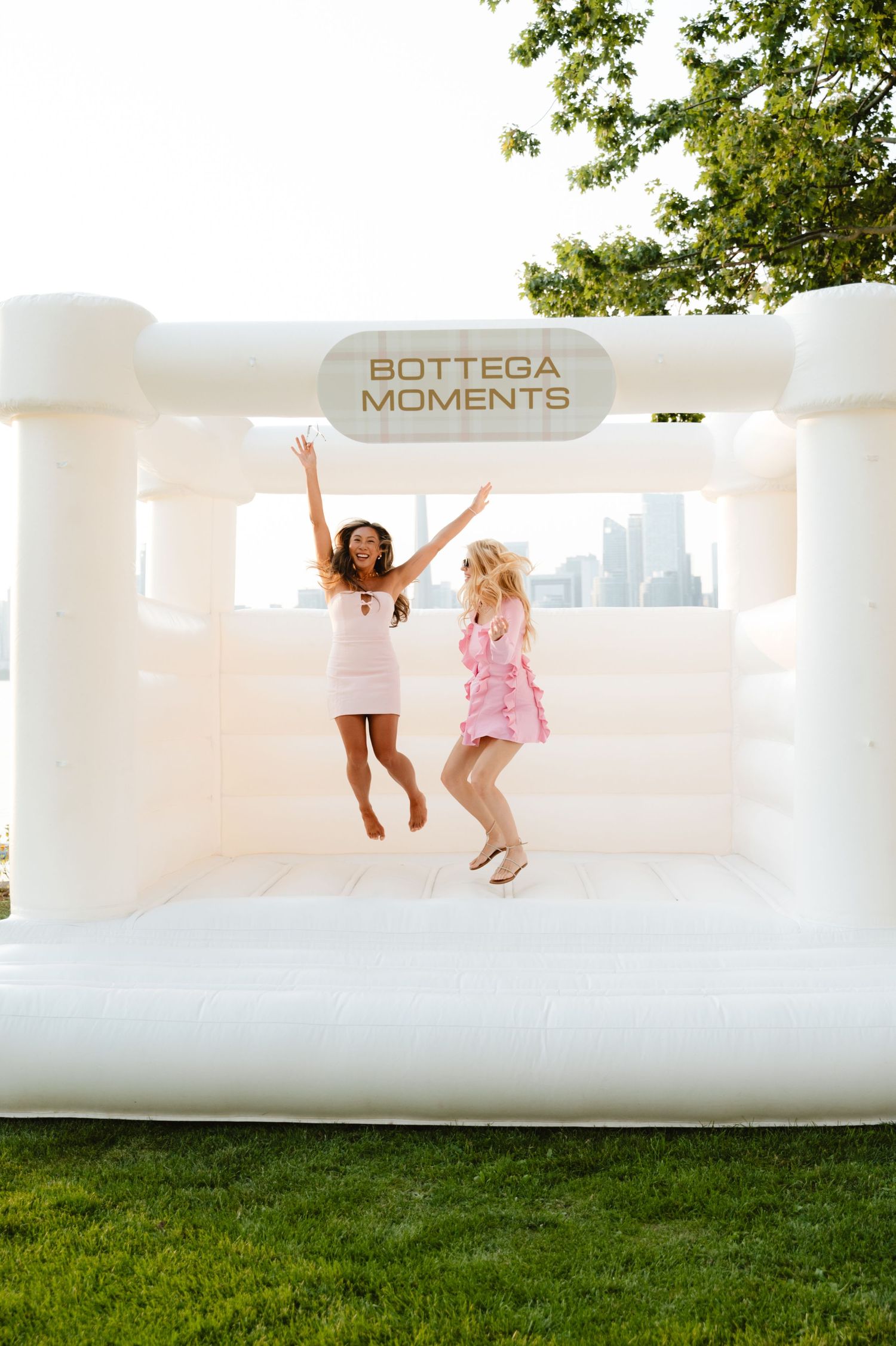 Document your luxury event with stunning photography that captures every moment—perfect for corporate, social, or creative experiences