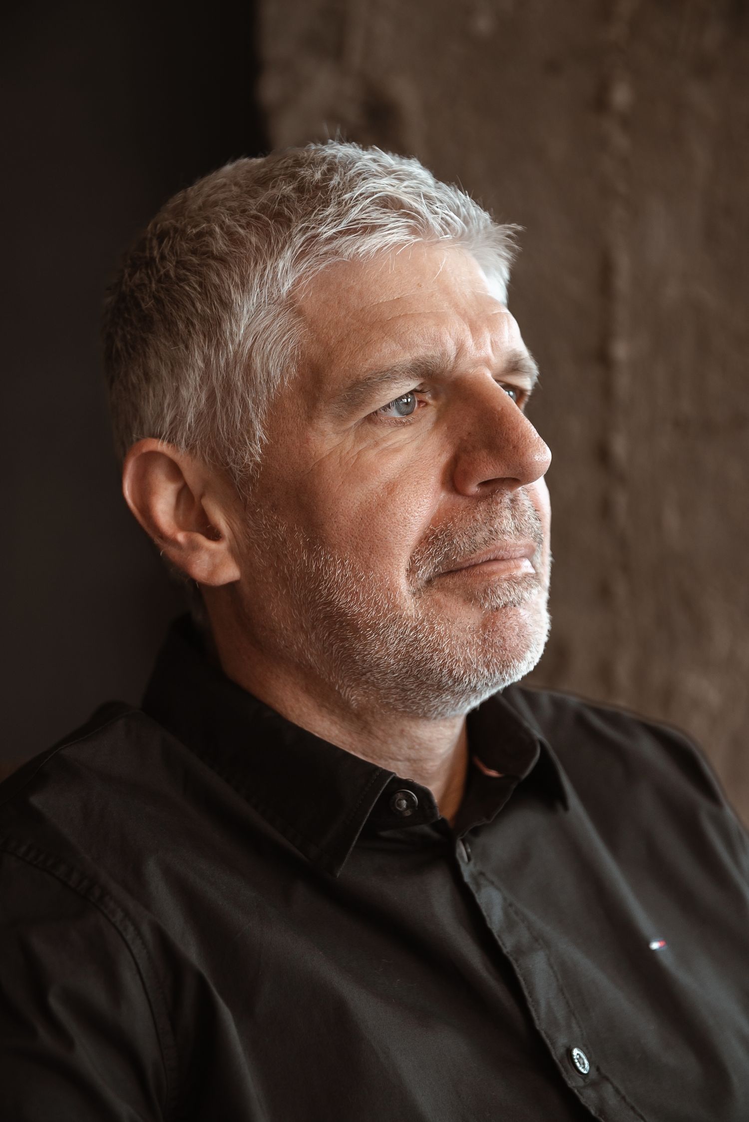 Portré fotó stúdióban.