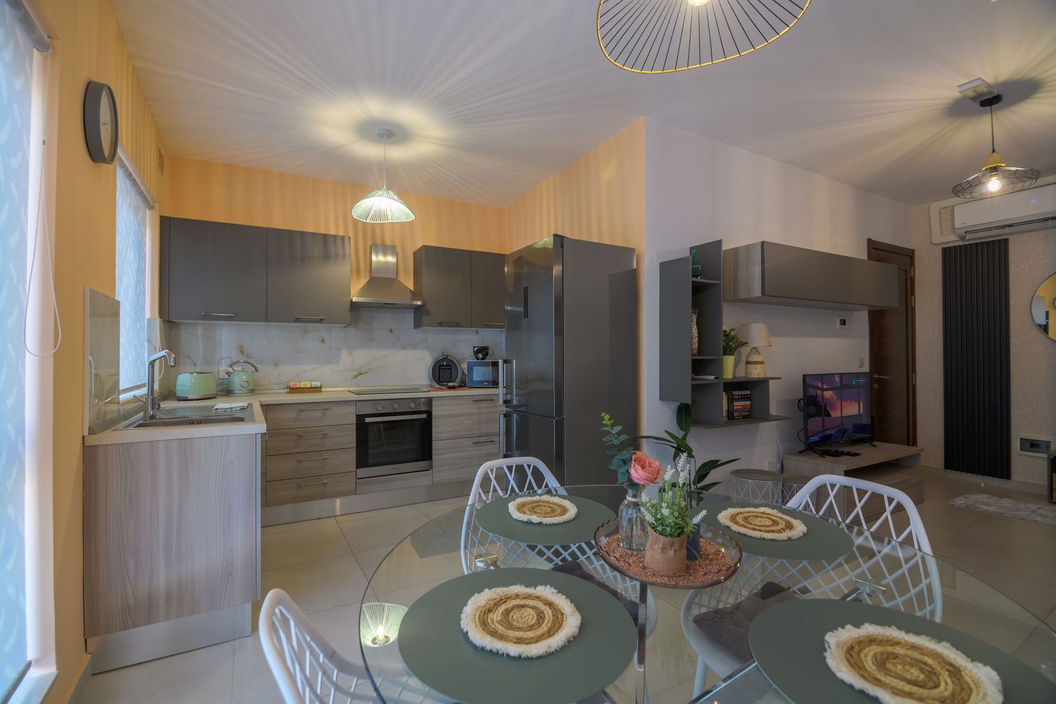 Real Estate image