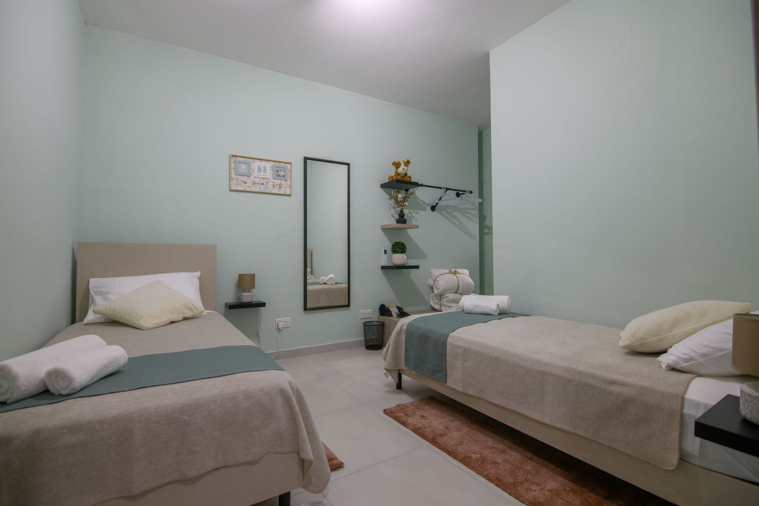 Real Estate image