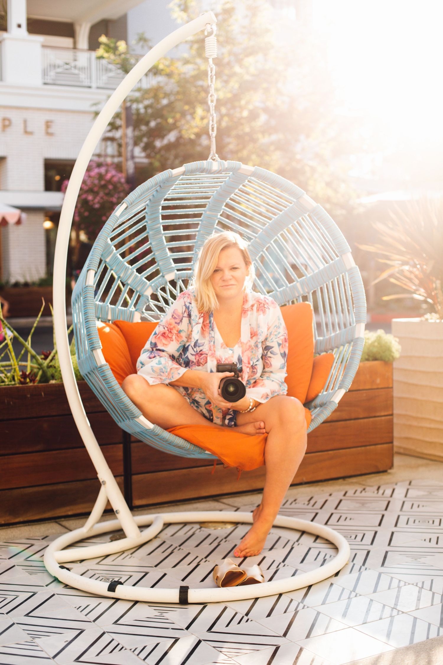 Golden-hour family, couples, senior, and elopement photography in California, Colorado, Hawaii, and Idaho. Travel, beach, and mountain portr