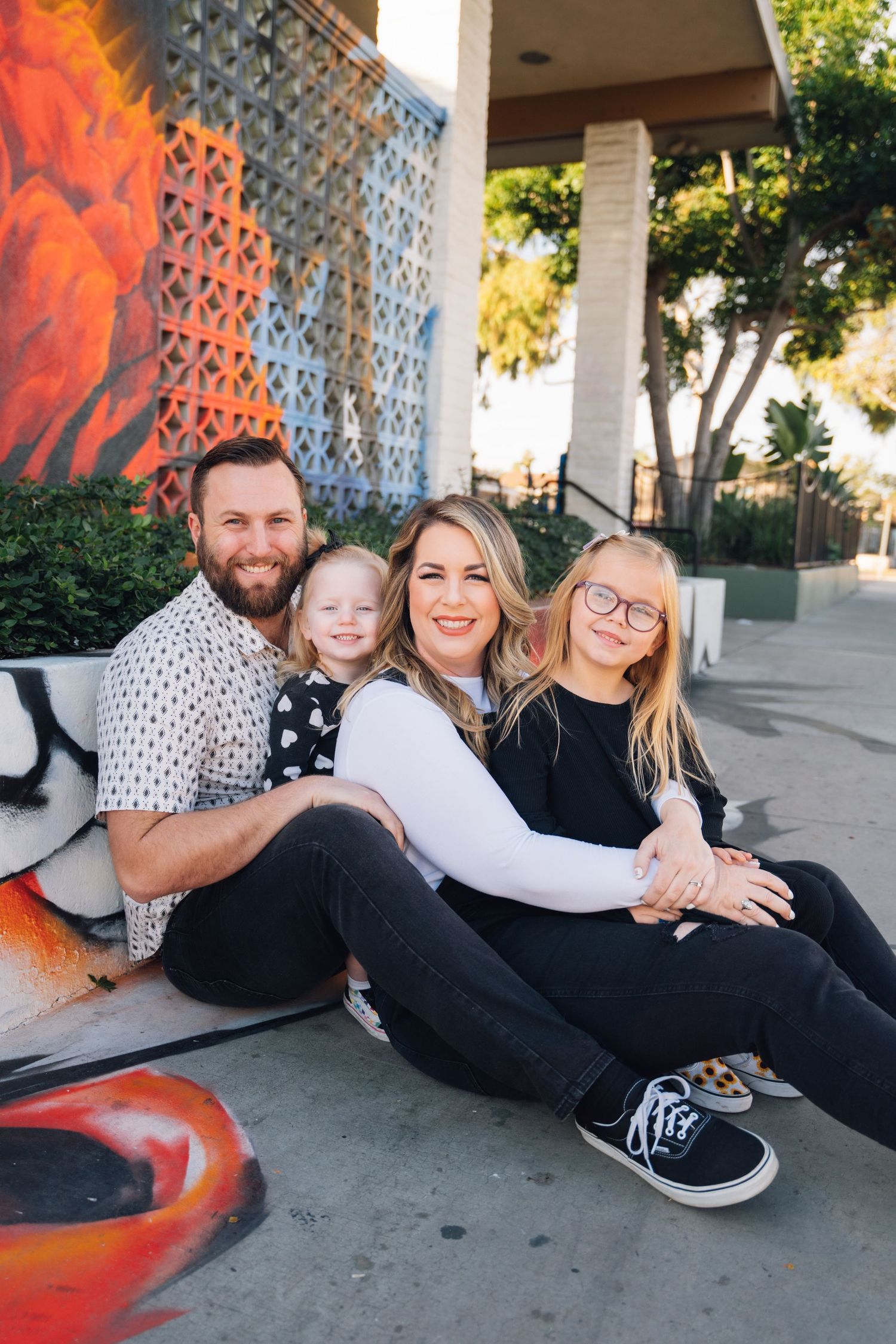 Golden-hour family, couples, senior, and elopement photography in California, Colorado, Hawaii, and Idaho.