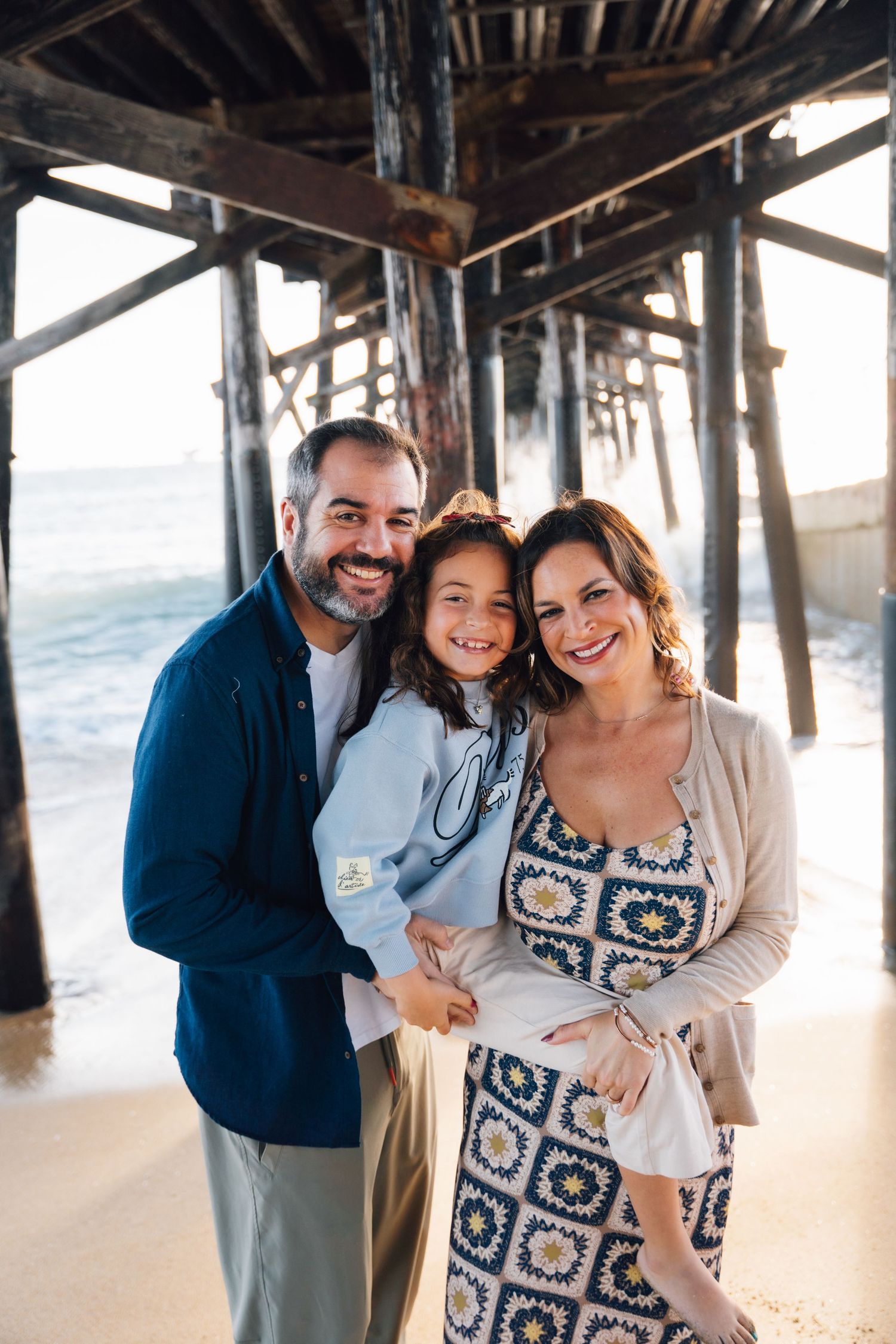Golden-hour family, couples, senior, and elopement photography in California, Colorado, Hawaii, and Idaho.