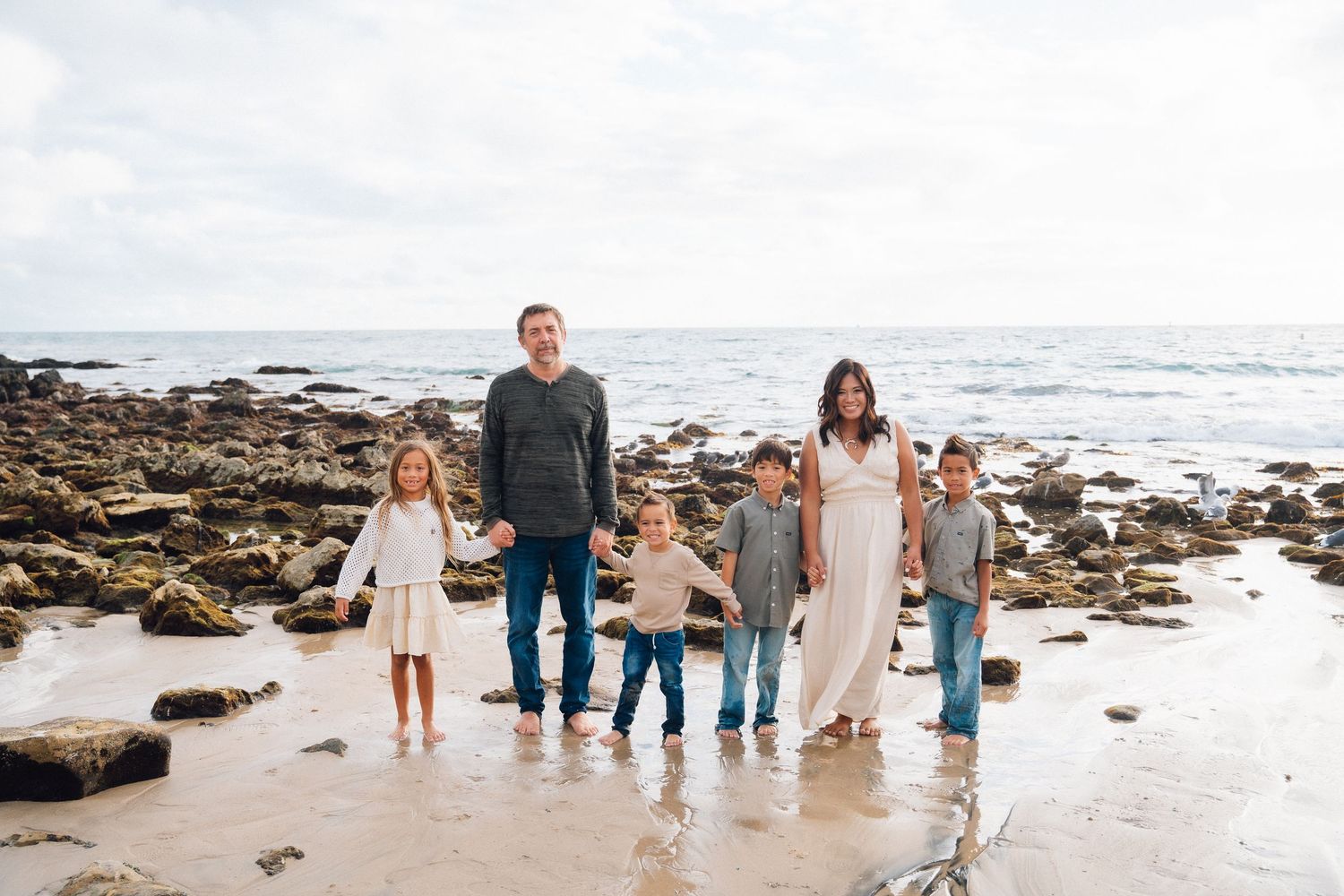 Adventure-filled senior, family, and couples photography at golden hour in California, Colorado, Hawaii, and Idaho.